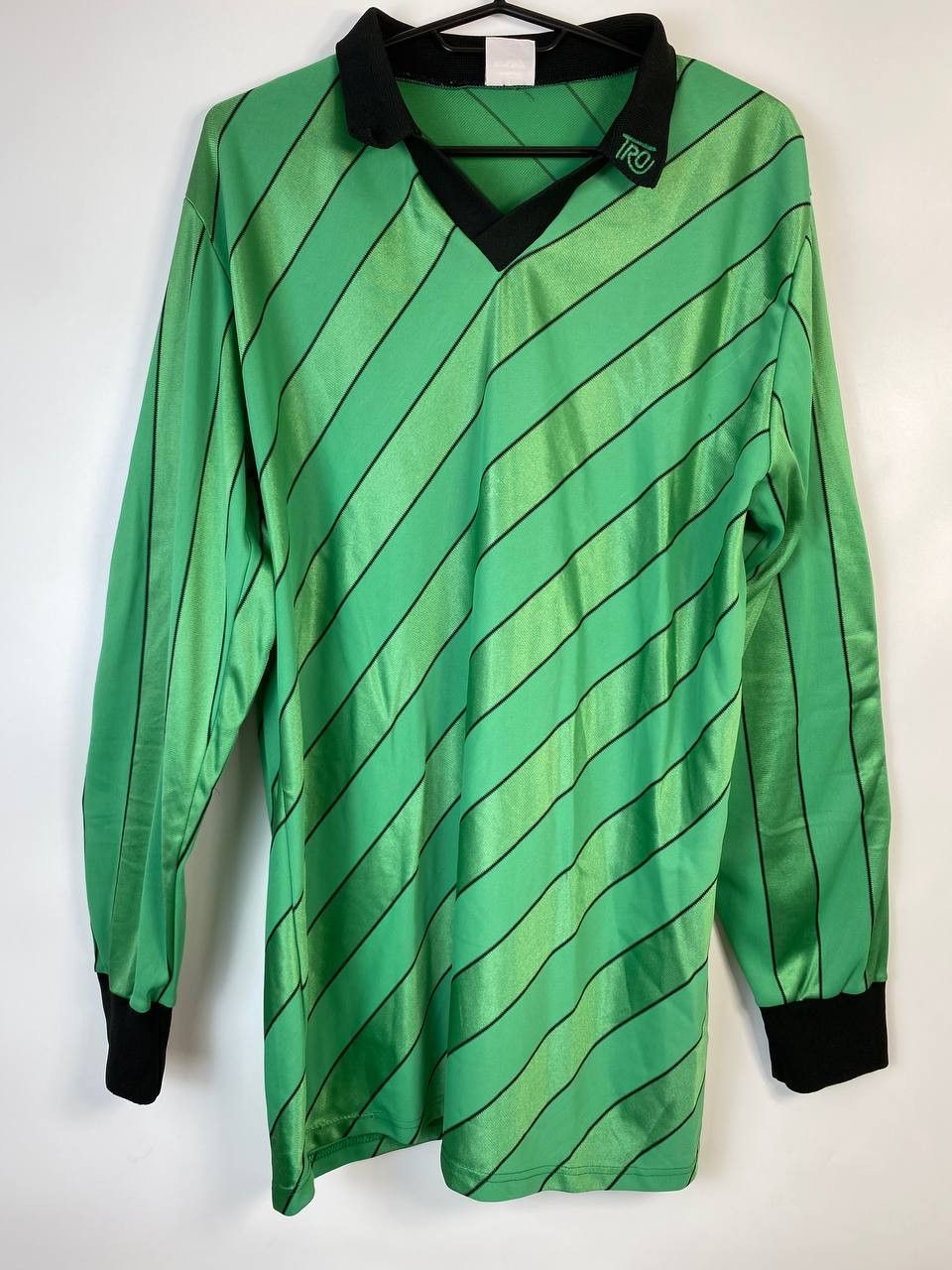 Vintage TRO TROPHAE vintage t-shirt long sleeves made in Austria Size US L / EU 52-54 / 3 - 1 Thumbnail