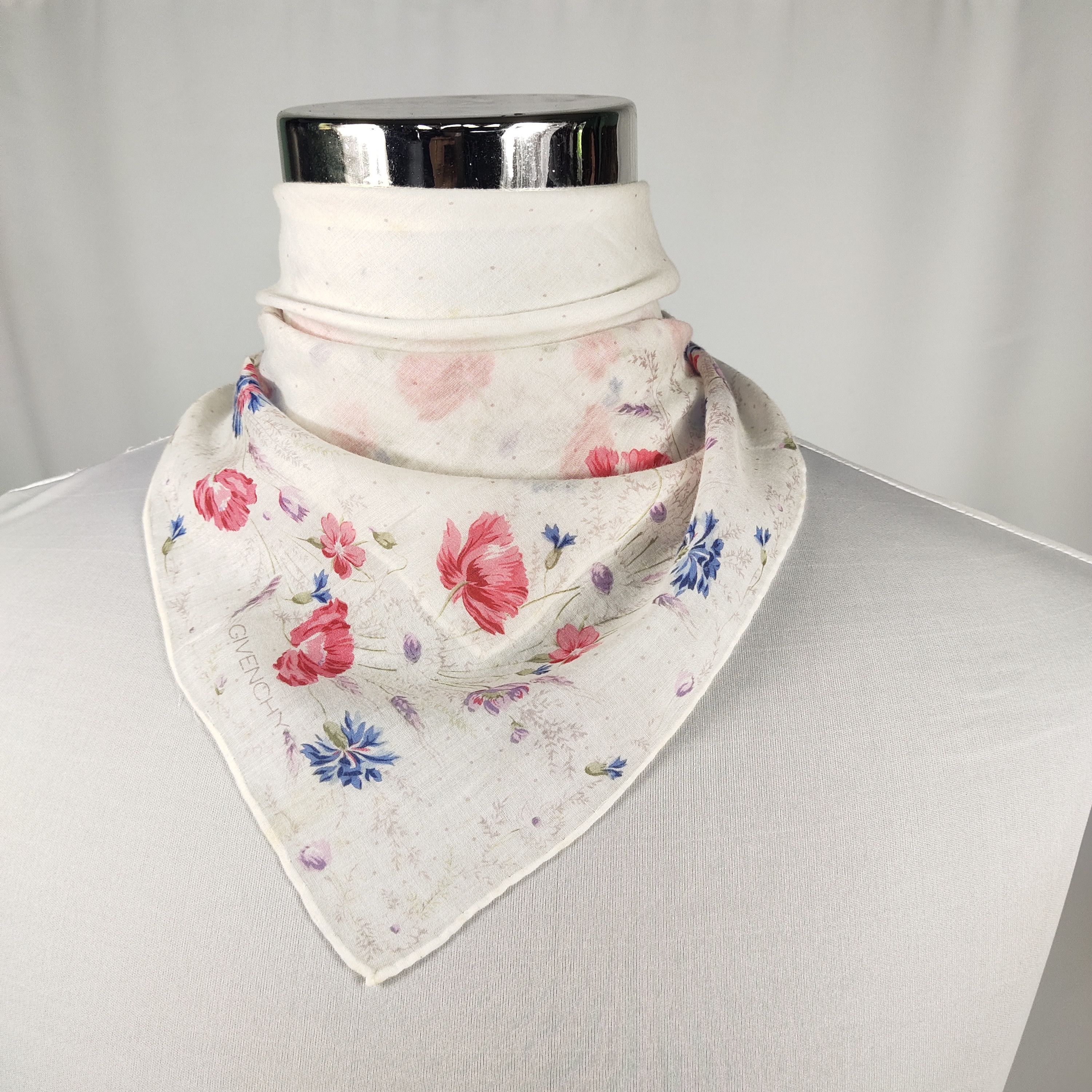 Givenchy Handkerchief / Neckerchief / Bandana FZ163