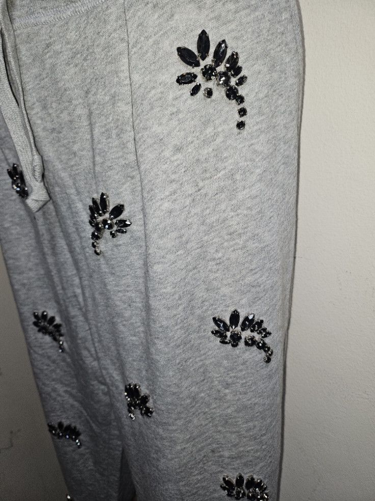 Juicy Couture NWT Juicy Couture Embellished Joggers Gray Large Size 36" / US 14 / IT 50 - 3 Thumbnail