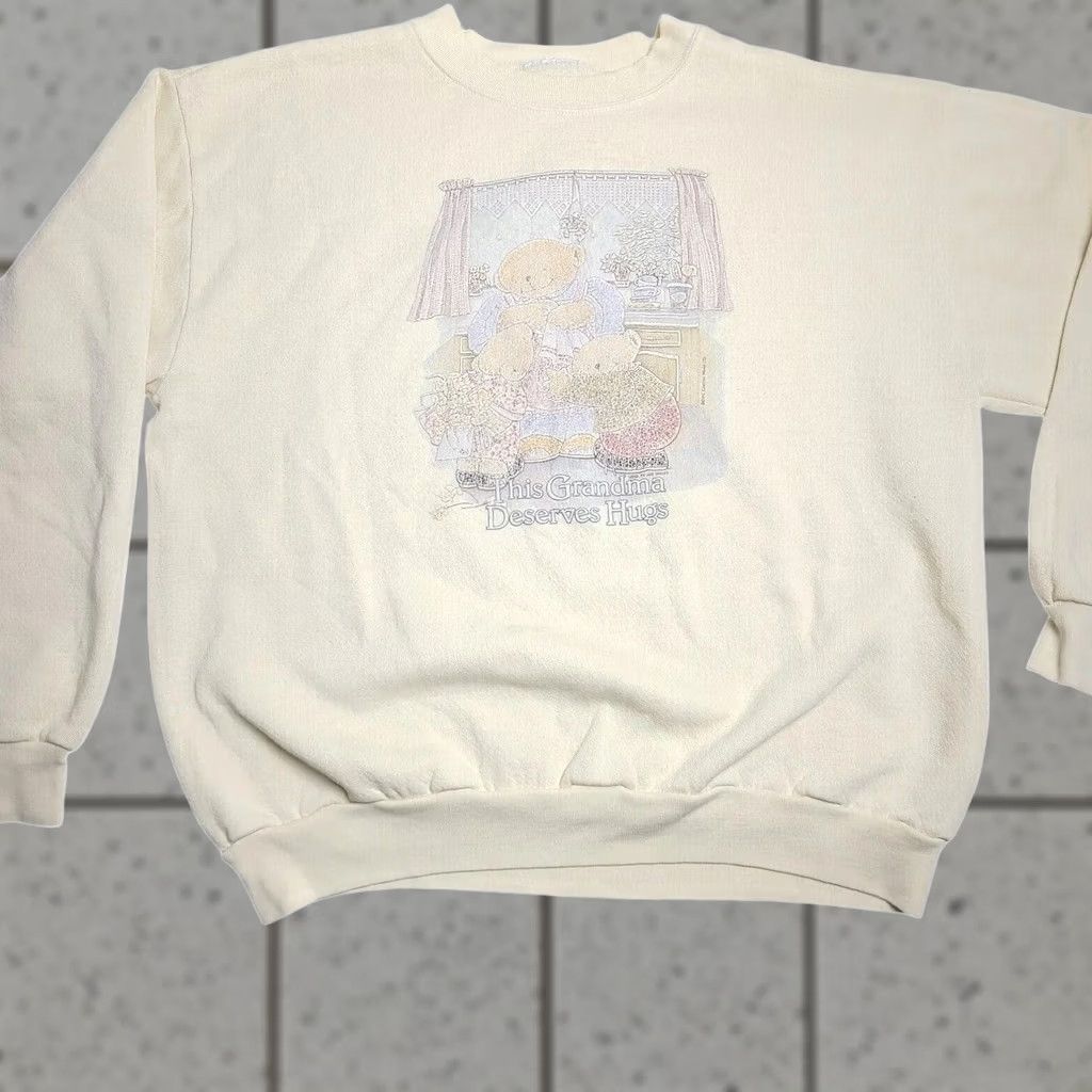 Jerzees VINTAGE 90s Women’s Crewneck Sweatshirt L Made in USA Grandma Bear Sweatshirt, Yellow, PUllover, Long Sleeve, Cotton, 90s, Women Size L / US 10 / IT 46 - 1 Thumbnail