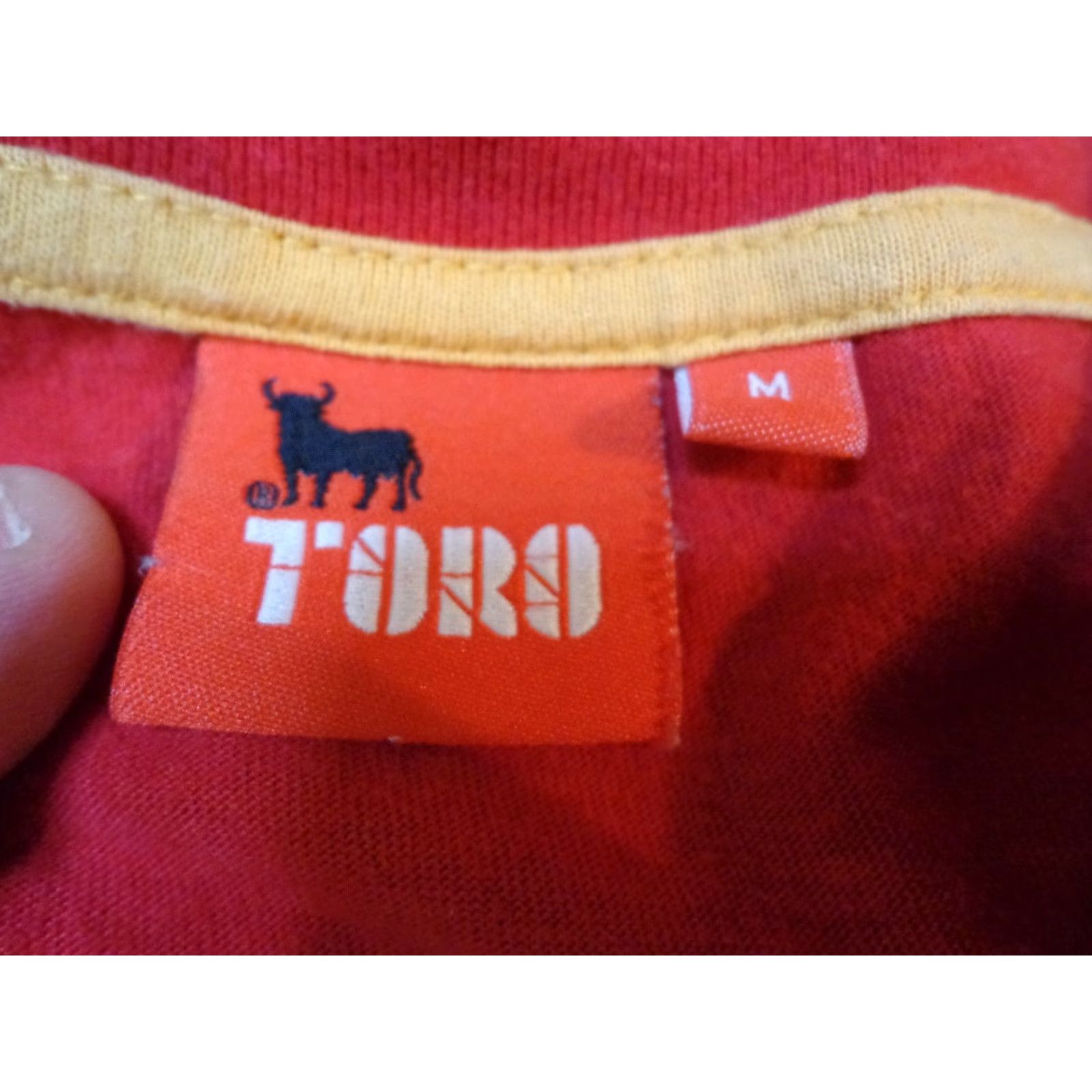 Vintage TORO #12 SPANISH BULL RED T SHIRT MEDIUM M18 T-Shirt Men Red Bull Shirts Crew Neck Short Sleeve 100% Cotton Modern TORO Bull Shirt M18 Mens Red Size US M / EU 48-50 / 2 - 3 Thumbnail
