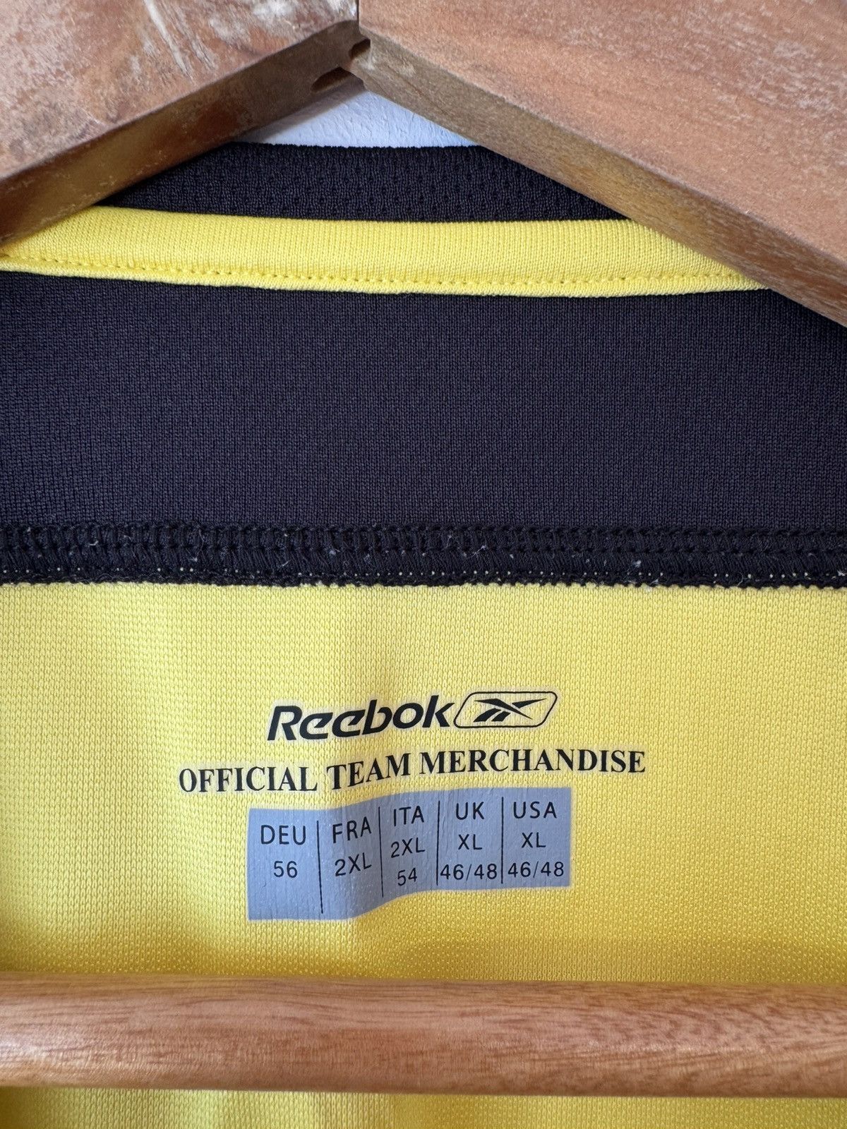 Reebok Vintage Liverpool 2004-2005 Away Soccer Jersey Football Kit Size US L / EU 52-54 / 3 - 13 Thumbnail