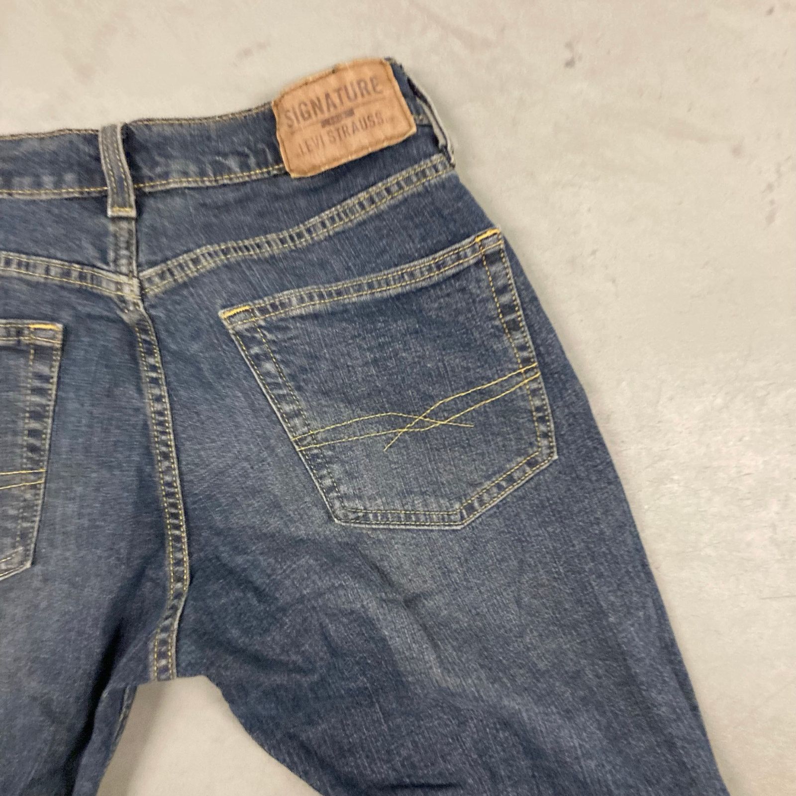 Levi's × Vintage Y2K relaxed faded Levi’s Jeans 30x32 Size US 30 / EU 46 - 3 Thumbnail