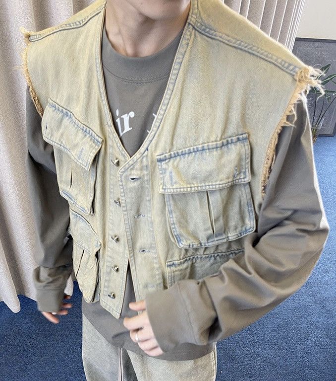 Japanese Brand × Vintage Outdoor retro faded multi pocket distressed vest jacket Size US L / EU 52-54 / 3 - 4 Thumbnail