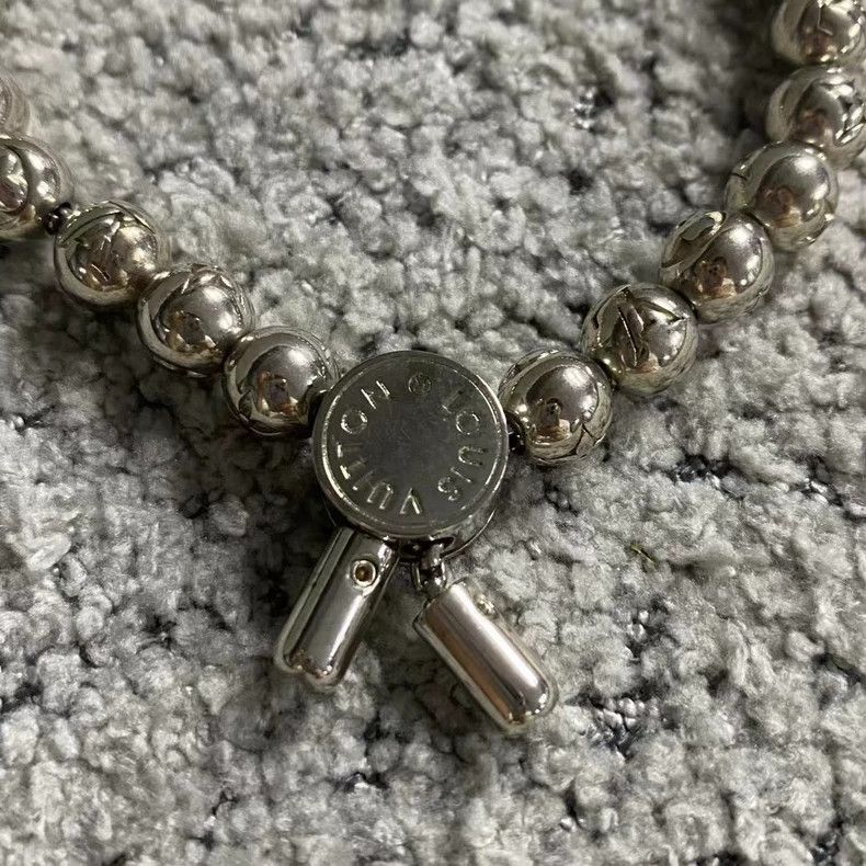 Louis Vuitton Louis Vuitton Louis Vuitton Silver Beaded Bracelet-2506 Size ONE SIZE - 2 Thumbnail