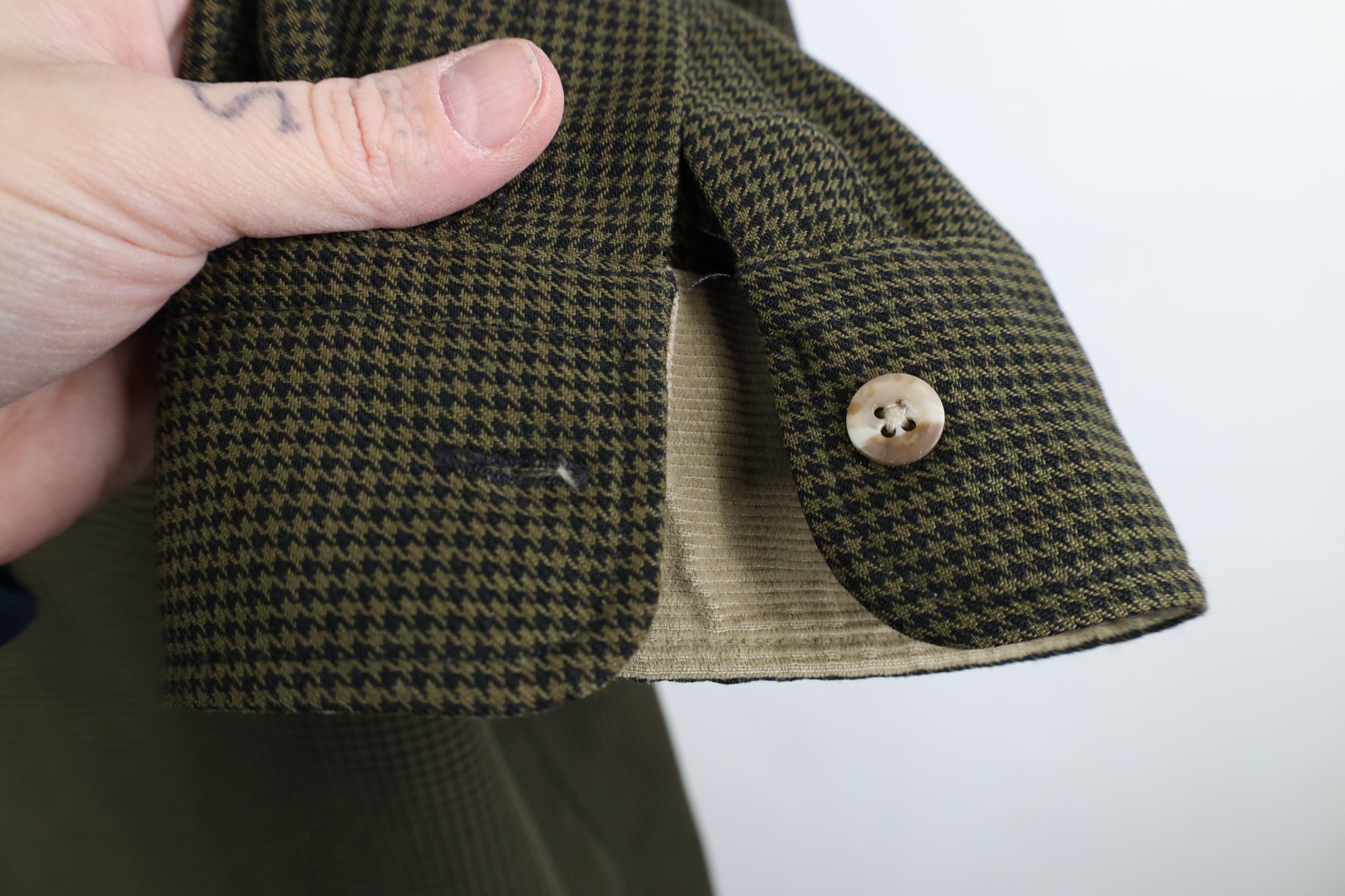 Cabelas Vintage 90s Cabelas Houndstooth Collared Button Shirt Size US XL / EU 56 / 4 - 10 Thumbnail