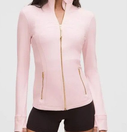 Lululemon lululemon Define Nulu Jacket - Size 6 Size XS / US 0-2 / IT 36-38 - 1 Thumbnail