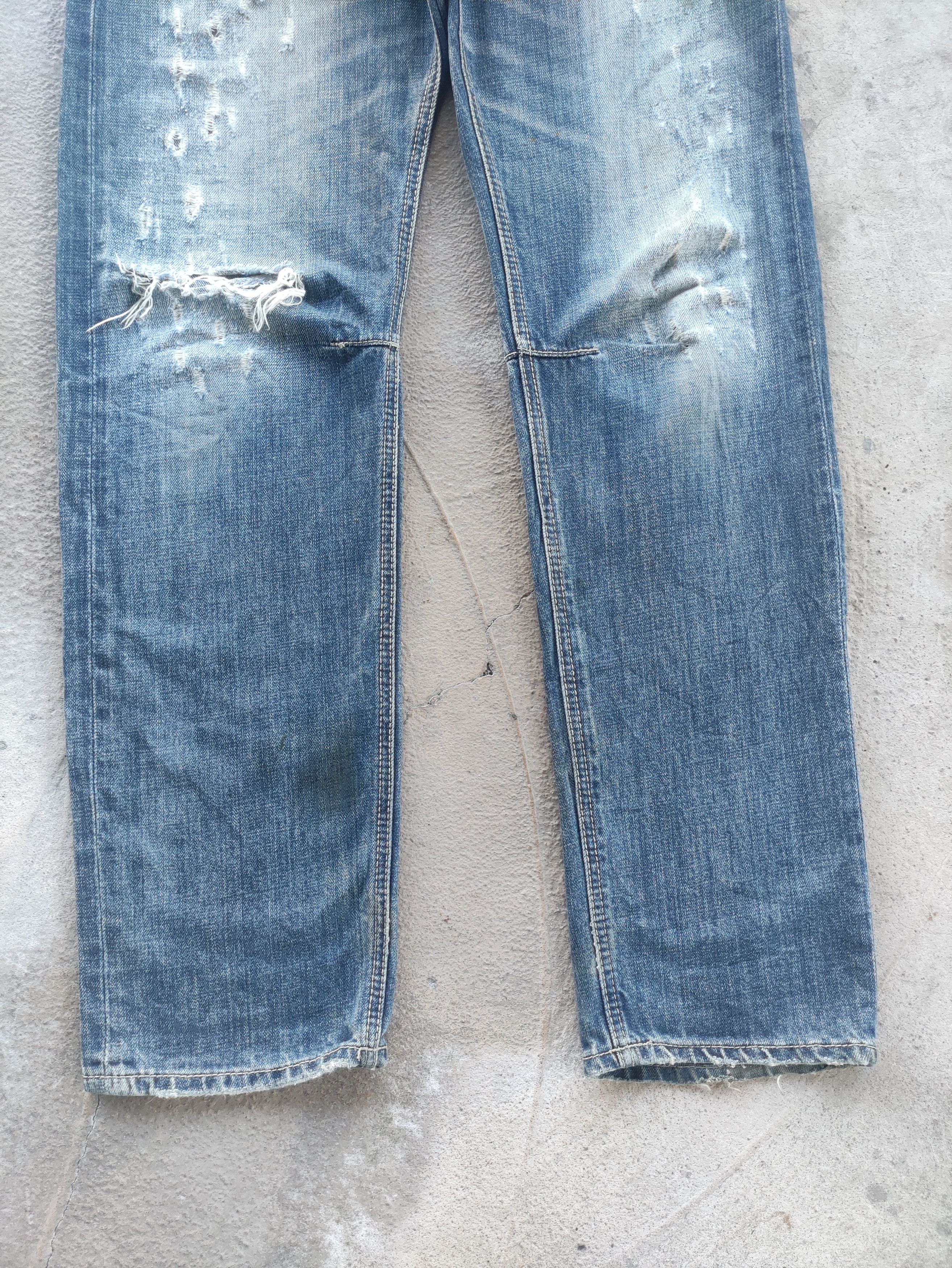 Japanese Brand Vintage Japanese Jean Distressed Faded Denim Size US 33 - 4 Thumbnail