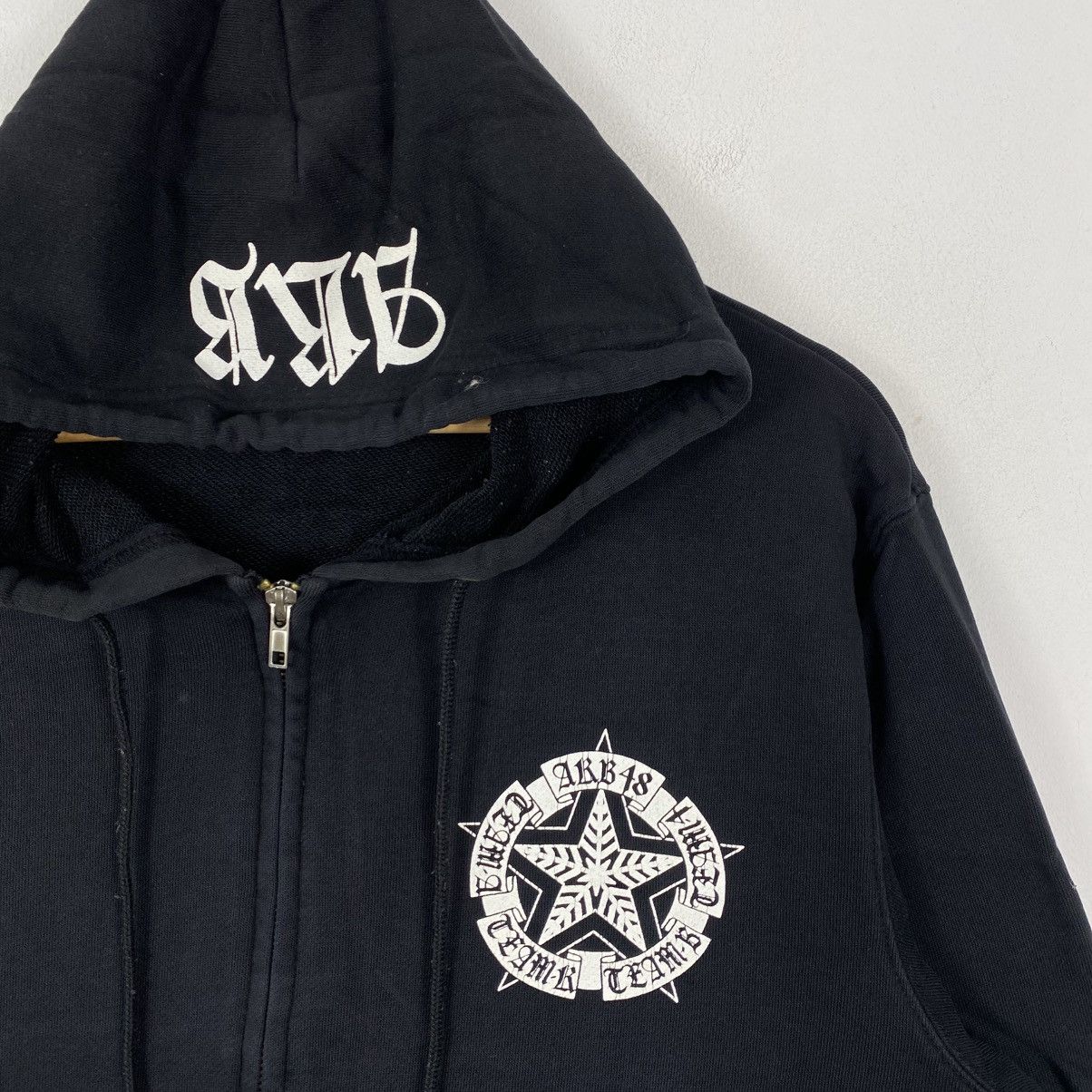 Band Tees AKB48 Goth Star Zip Hoodie Large Japan Streetwear Cyber Y2K Size US L / EU 52-54 / 3 - 4 Thumbnail