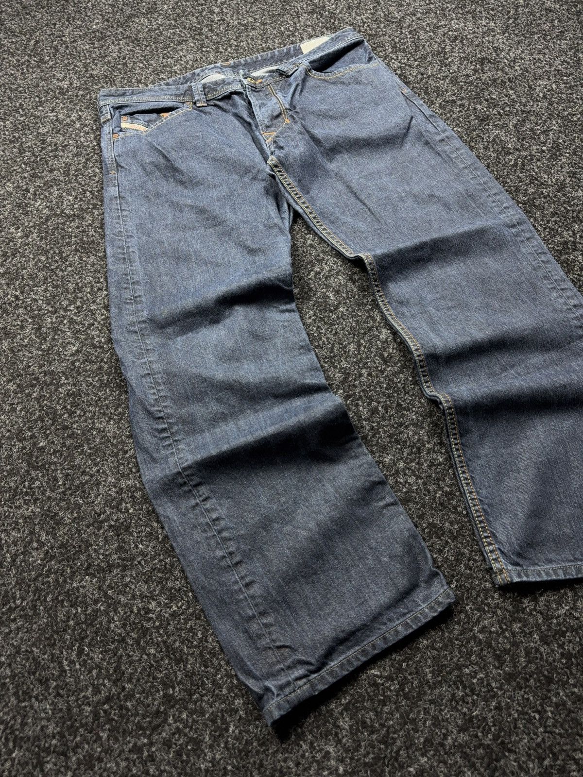 Diesel Luxury 00s Diesel Larkee Regular Straight Denim Retro Jeans Size US 36 / EU 52 - 2 Thumbnail