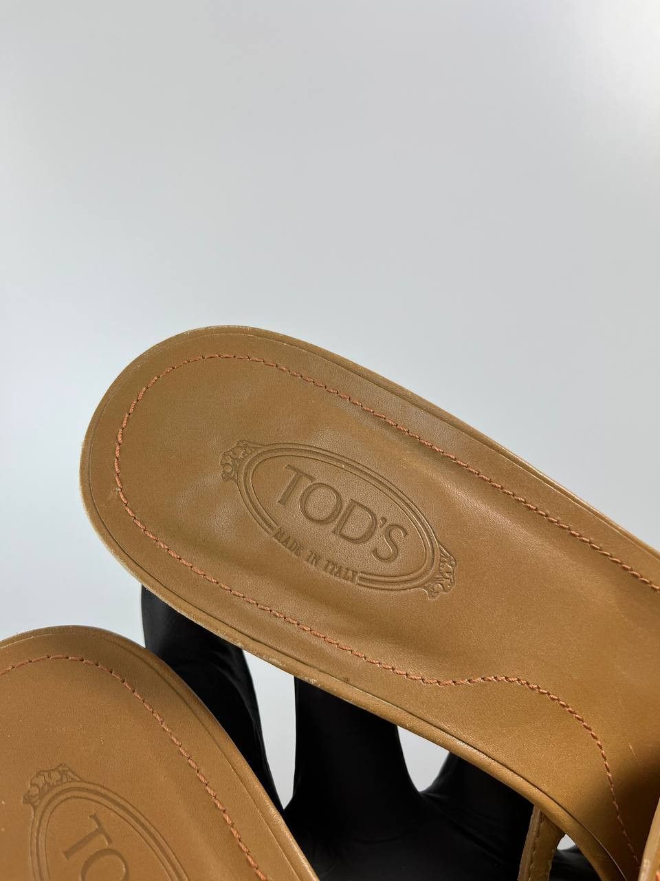 Tod's Tod's Leather Sandals Tan Ring Detail Slip Womens Size 39 Size US 8 / IT 38 - 4 Thumbnail