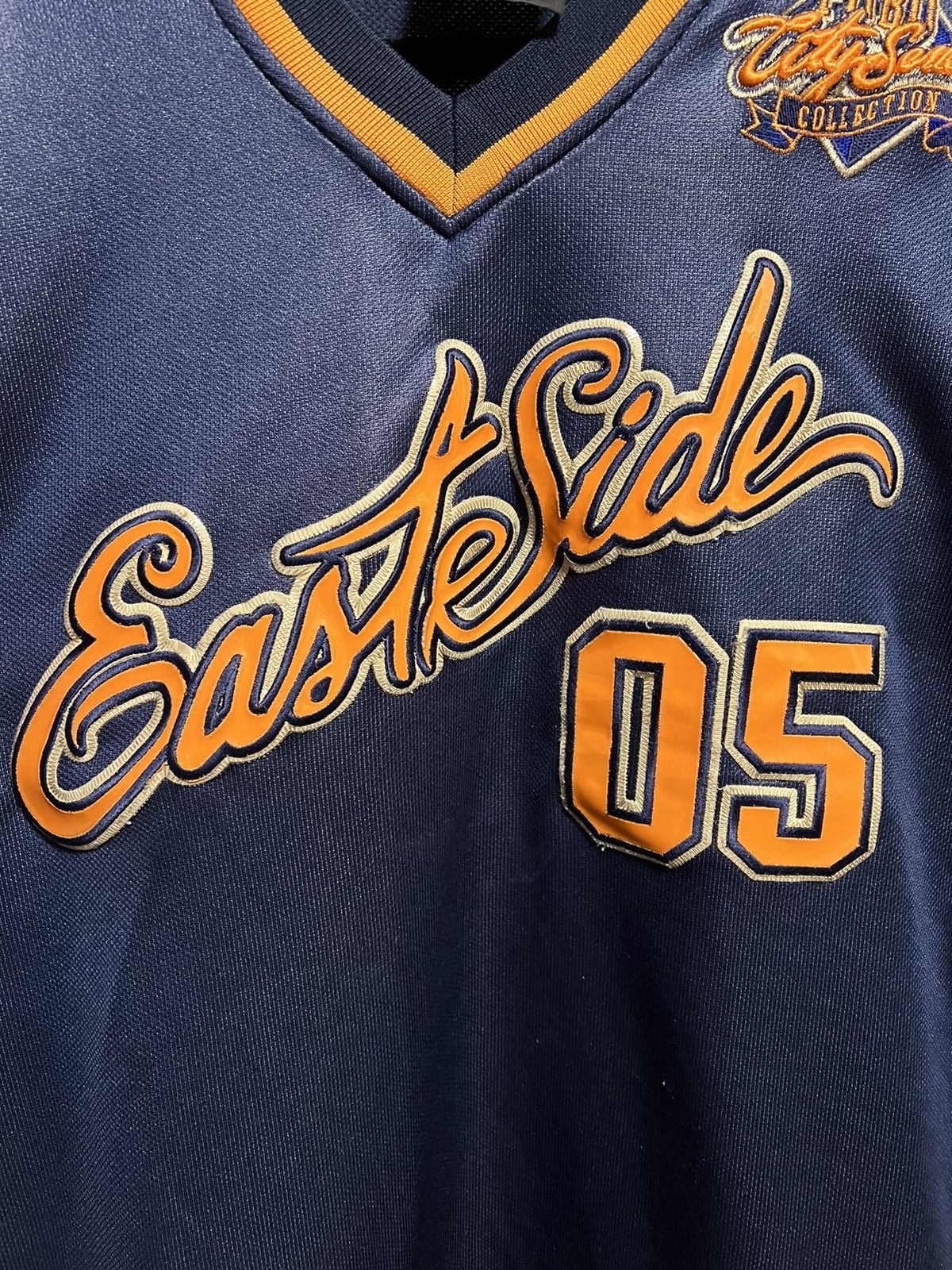 Fubu × Vintage Vintage FUBU City Series Jersey East Side Size US L / EU 52-54 / 3 - 3 Thumbnail