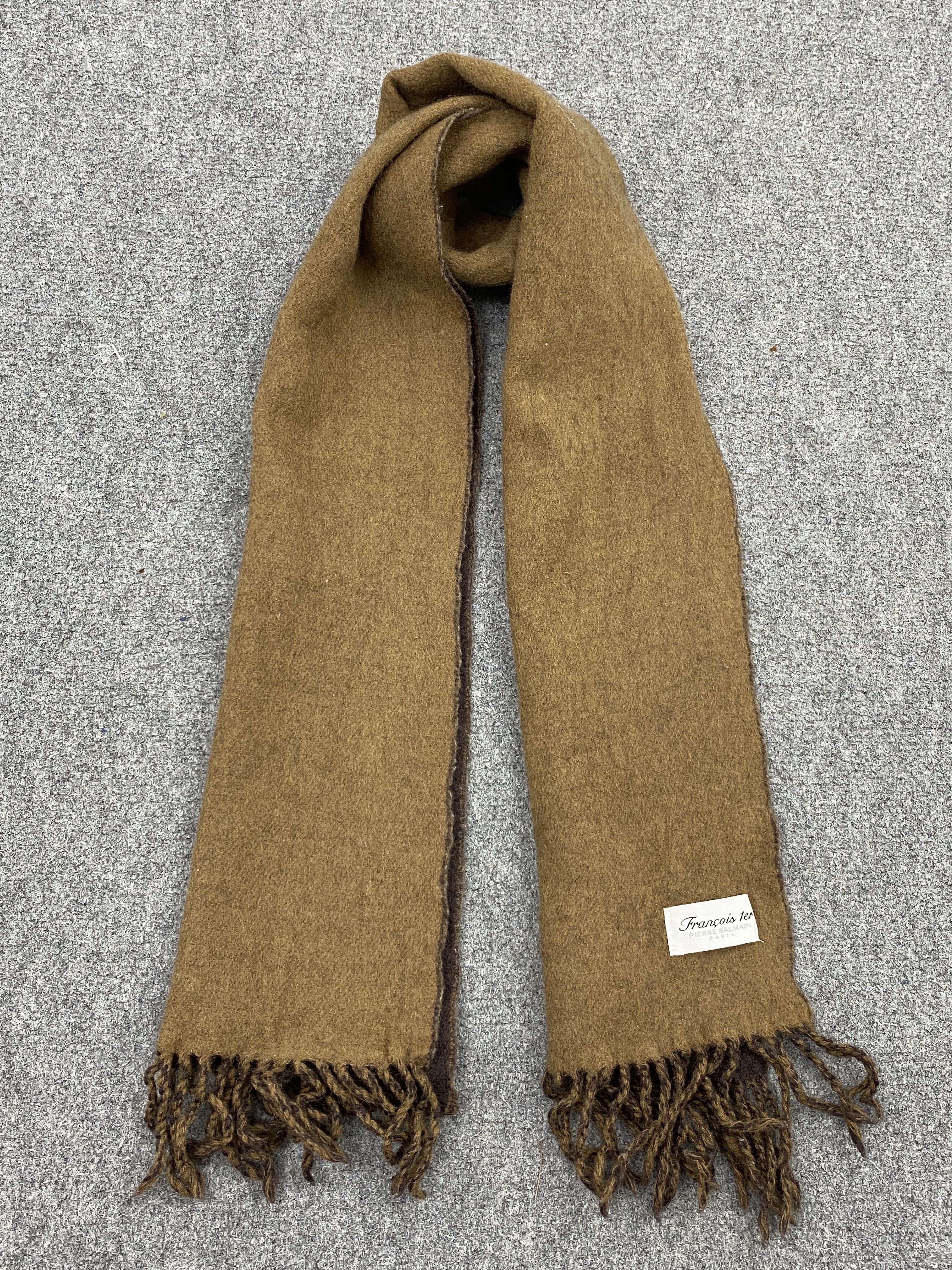 Pierre Balmain Pierre Balmain Scarf / Muffler / Neckwear - SC0001 Size ONE SIZE - 1 Thumbnail