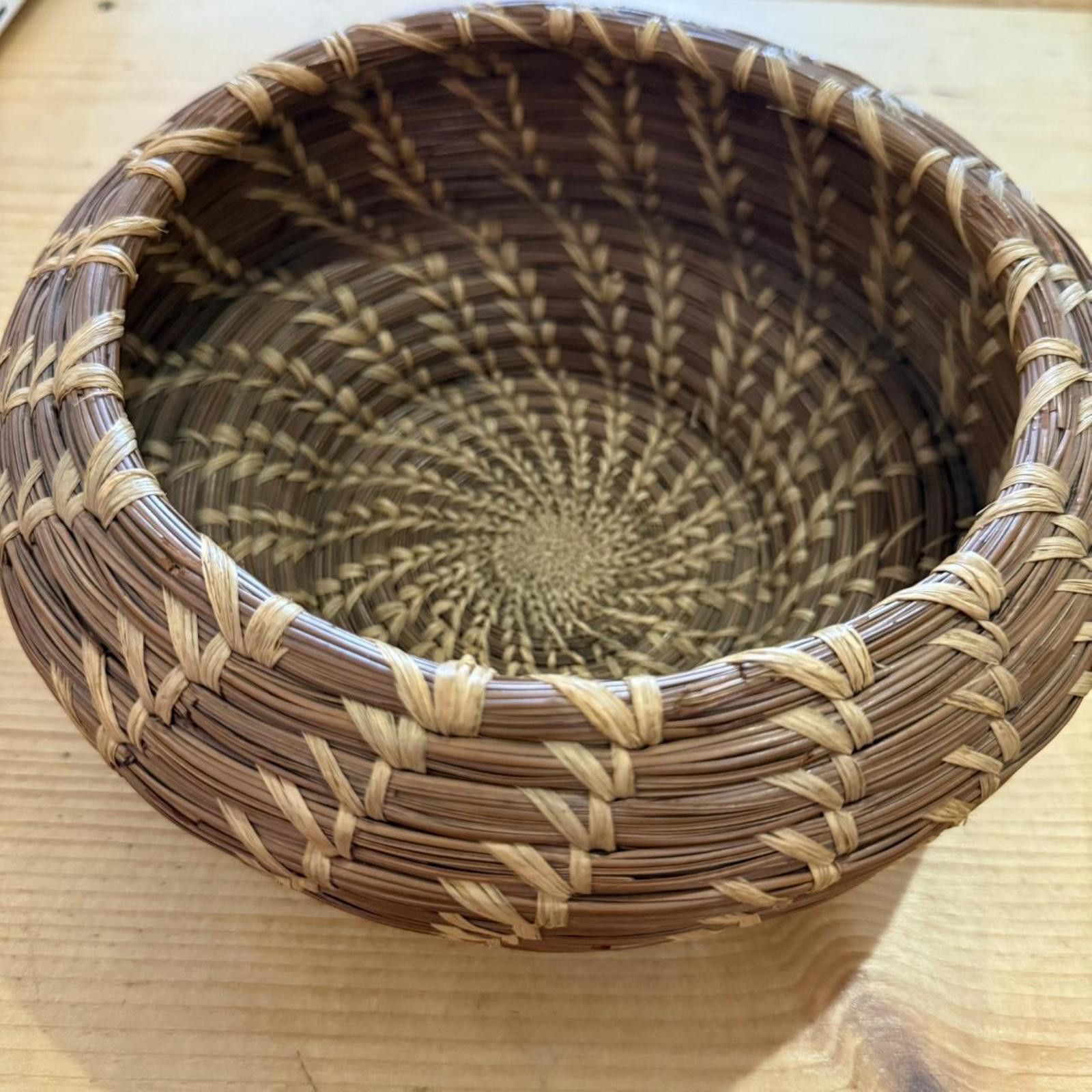 Other Vintage Circle Handmade Woven Basket Size ONE SIZE - 3 Thumbnail