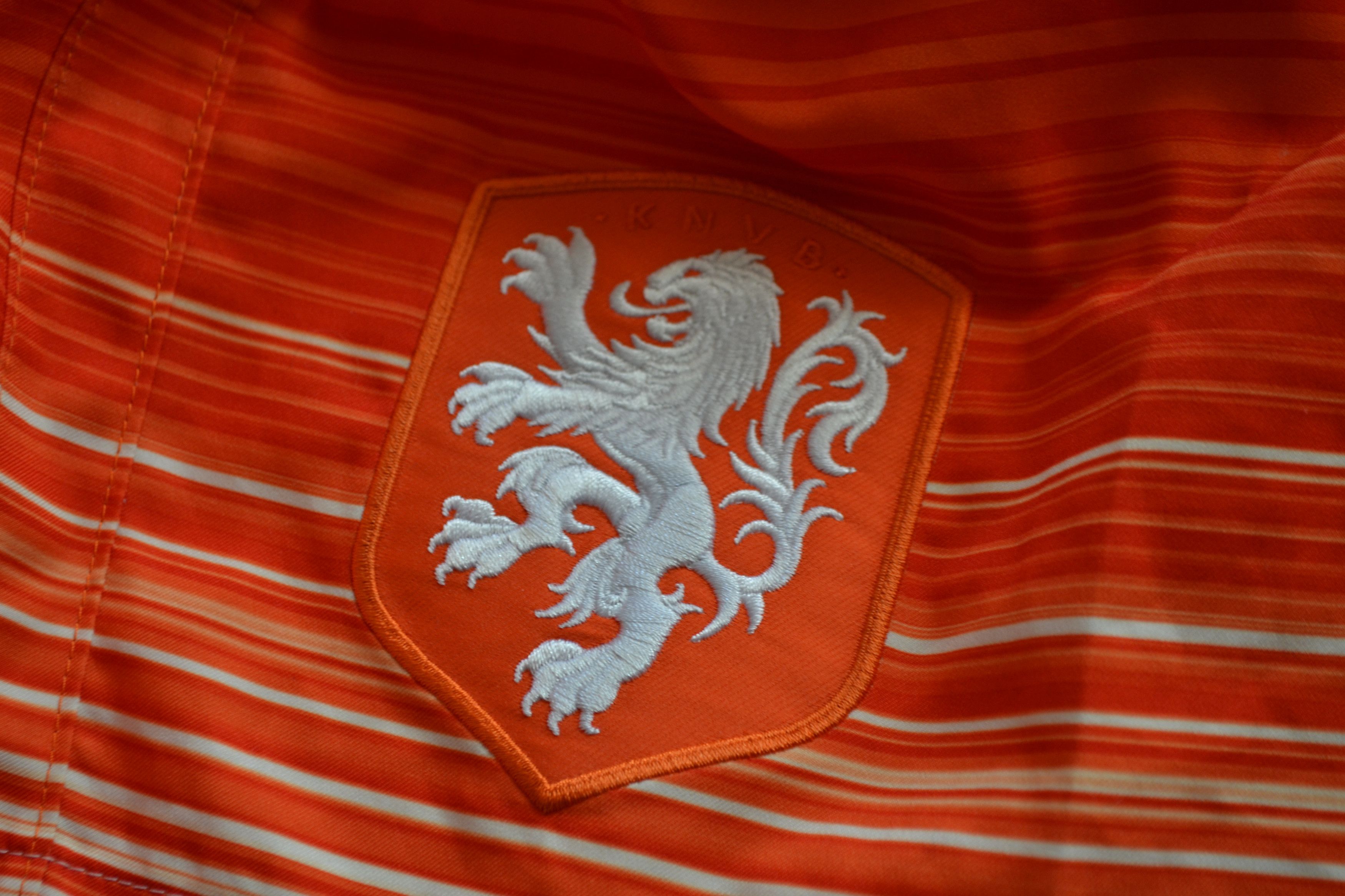 Nike Netherlands Home Football Shorts 2015 2016 Soccer Size US 30 / EU 46 - 6 Thumbnail