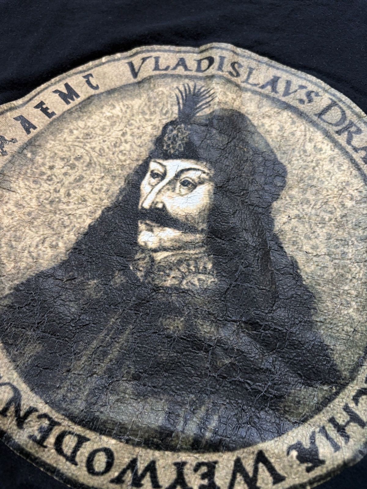 Vintage Vladyslav Tepes Dracula Vlad III DRACULA T-shirt Size US M / EU 48-50 / 2 - 3 Thumbnail