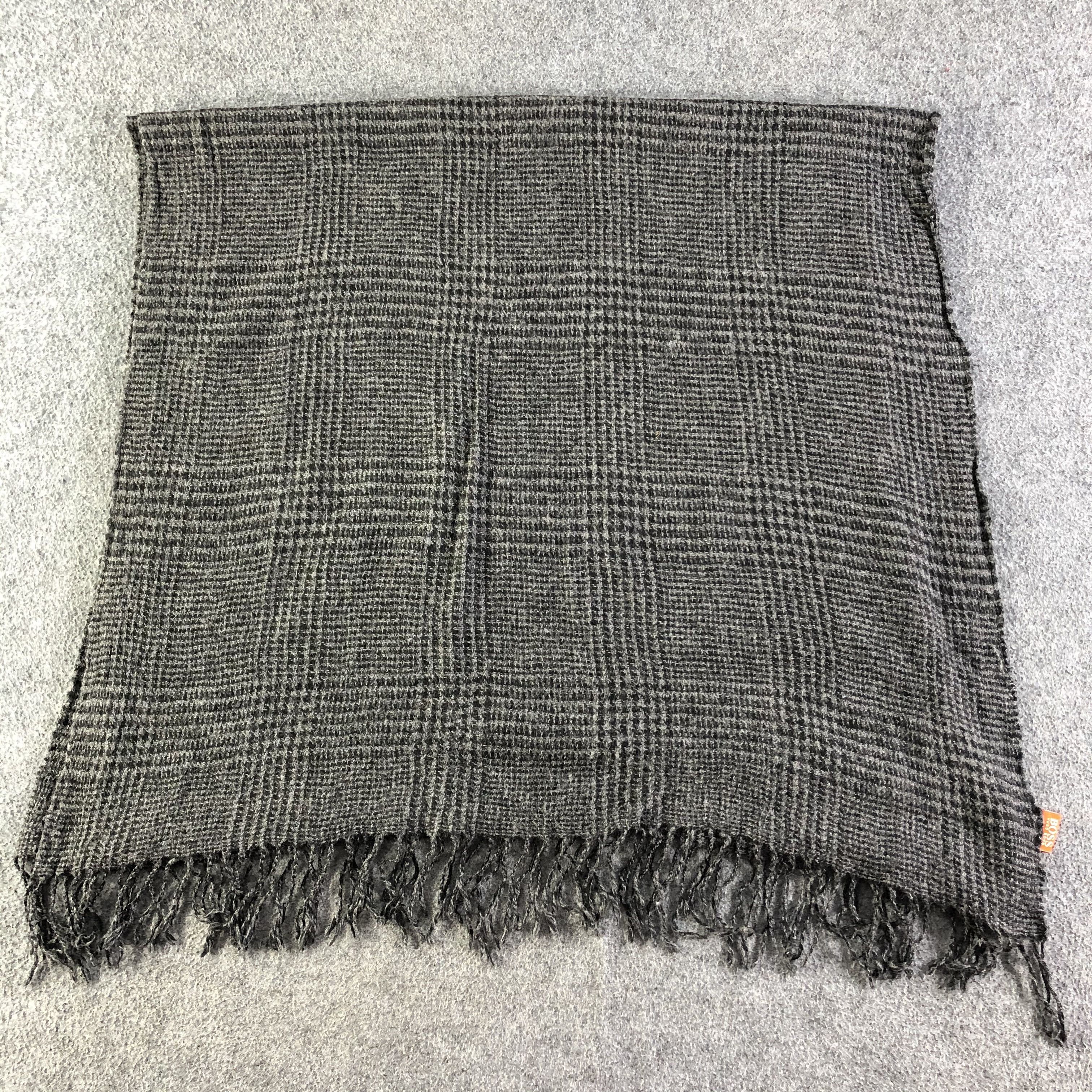Hugo Boss Hugo Boss Scarf / Muffler / Neckwear P660 Size ONE SIZE - 2 Thumbnail