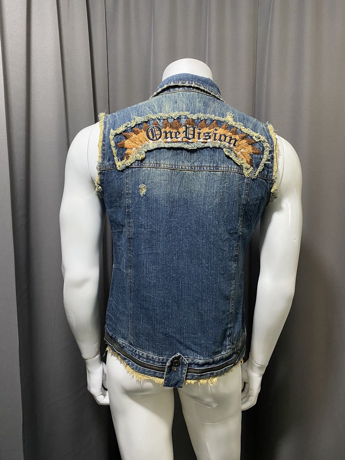 In The Attic × Japanese Brand Punk Indigo Denim Distressed Embroidered Vest Size US M / EU 48-50 / 2 - 11 Thumbnail