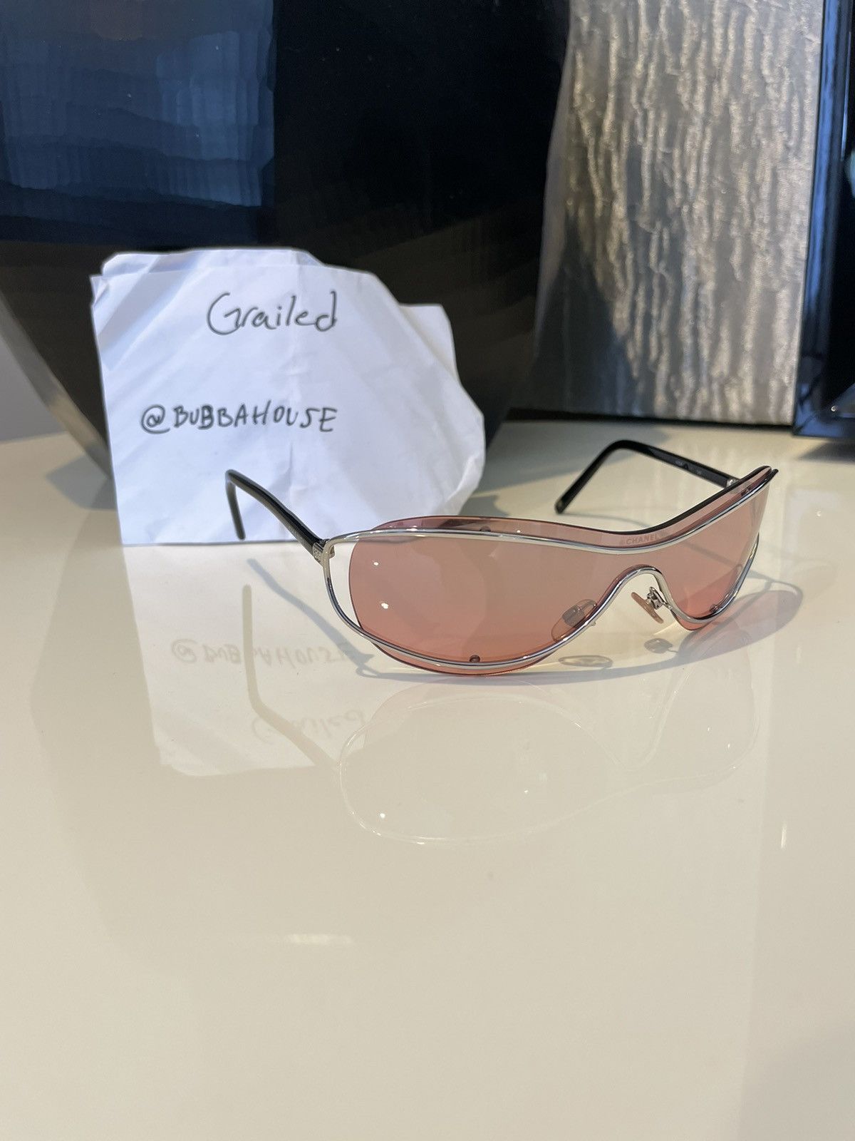 Chanel × Vintage 🔥ULTRA RARE🔥 Chanel Pink Vintage Sunglasses Size ONE SIZE - 14 Thumbnail
