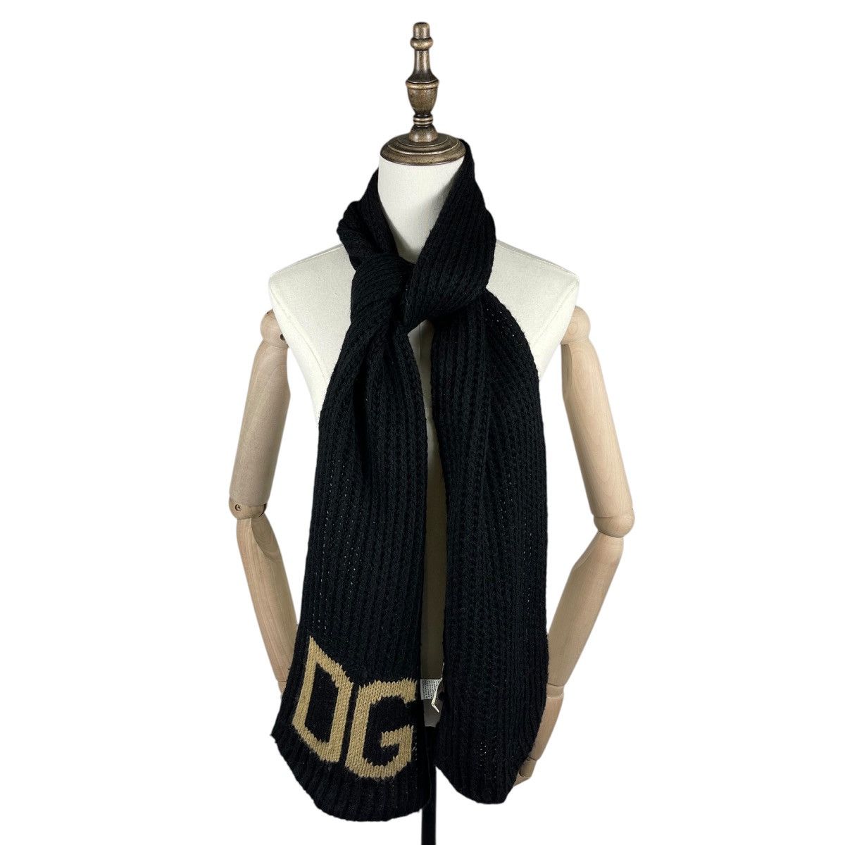 Dolce & Gabbana × Vintage Vintage Dolce And Gabbana DG Logo Knit Scarf Muffler Size ONE SIZE - 1 Thumbnail
