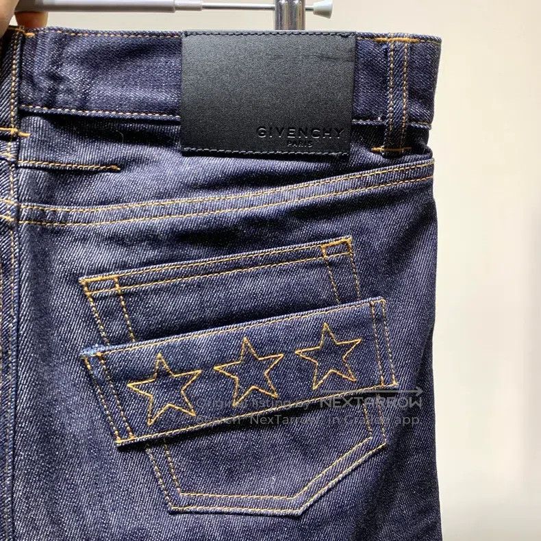 Givenchy Givenchy Straight Leg Embroidered Casual Denim Trousers Size US 30 / EU 46 - 7 Thumbnail