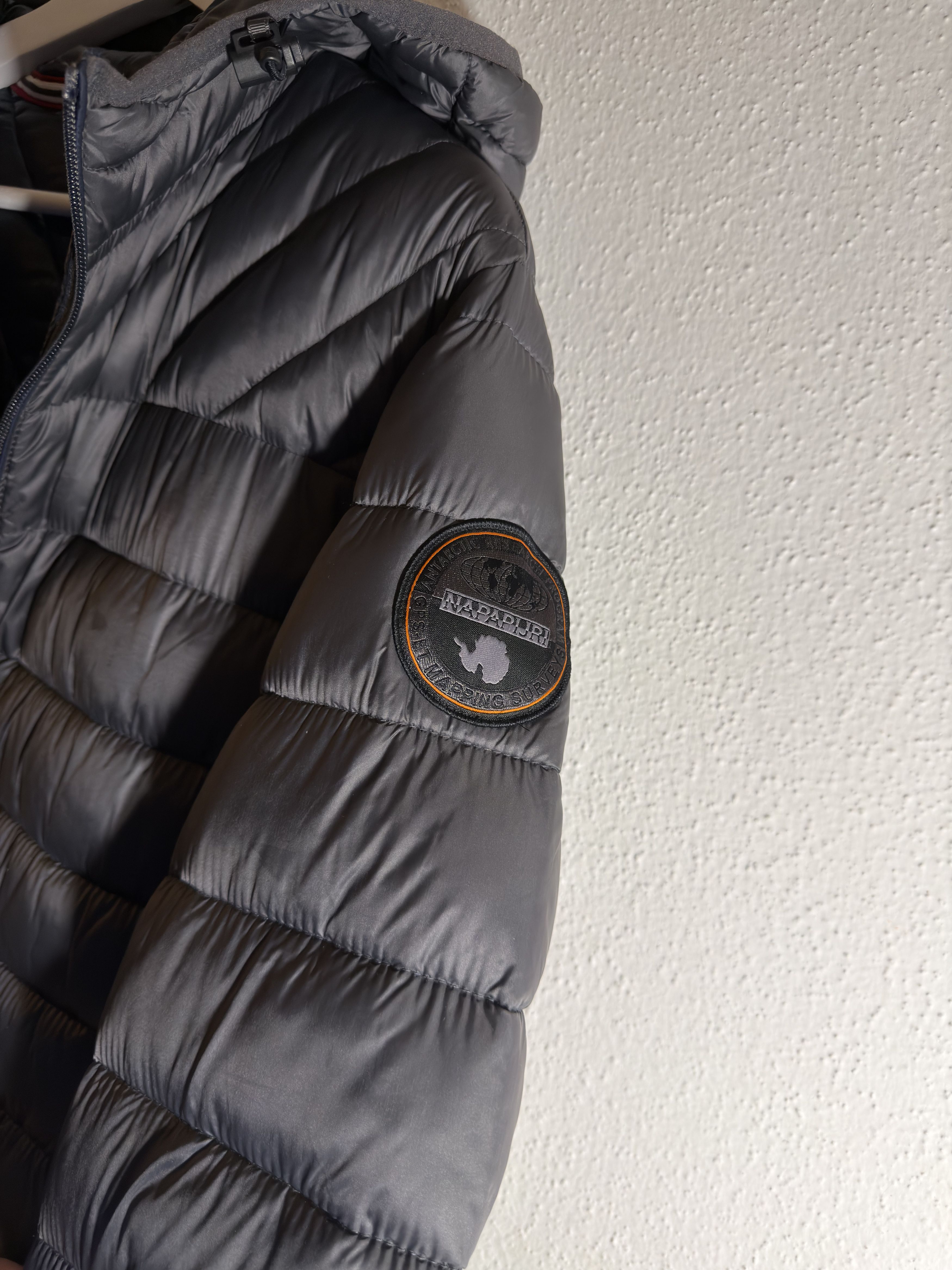Napapijri Original Napapijri Grey Puffer Jacket (Lightweight) Size US M / EU 48-50 / 2 - 3 Thumbnail