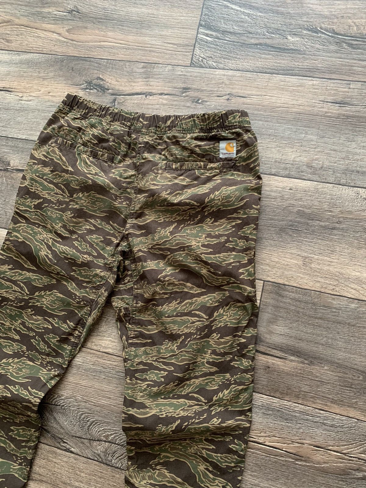 Carhartt × Carhartt Wip × Vintage Carhartt WIP Colton Clip Tiger Camo Pants Size US 31 - 2 Thumbnail