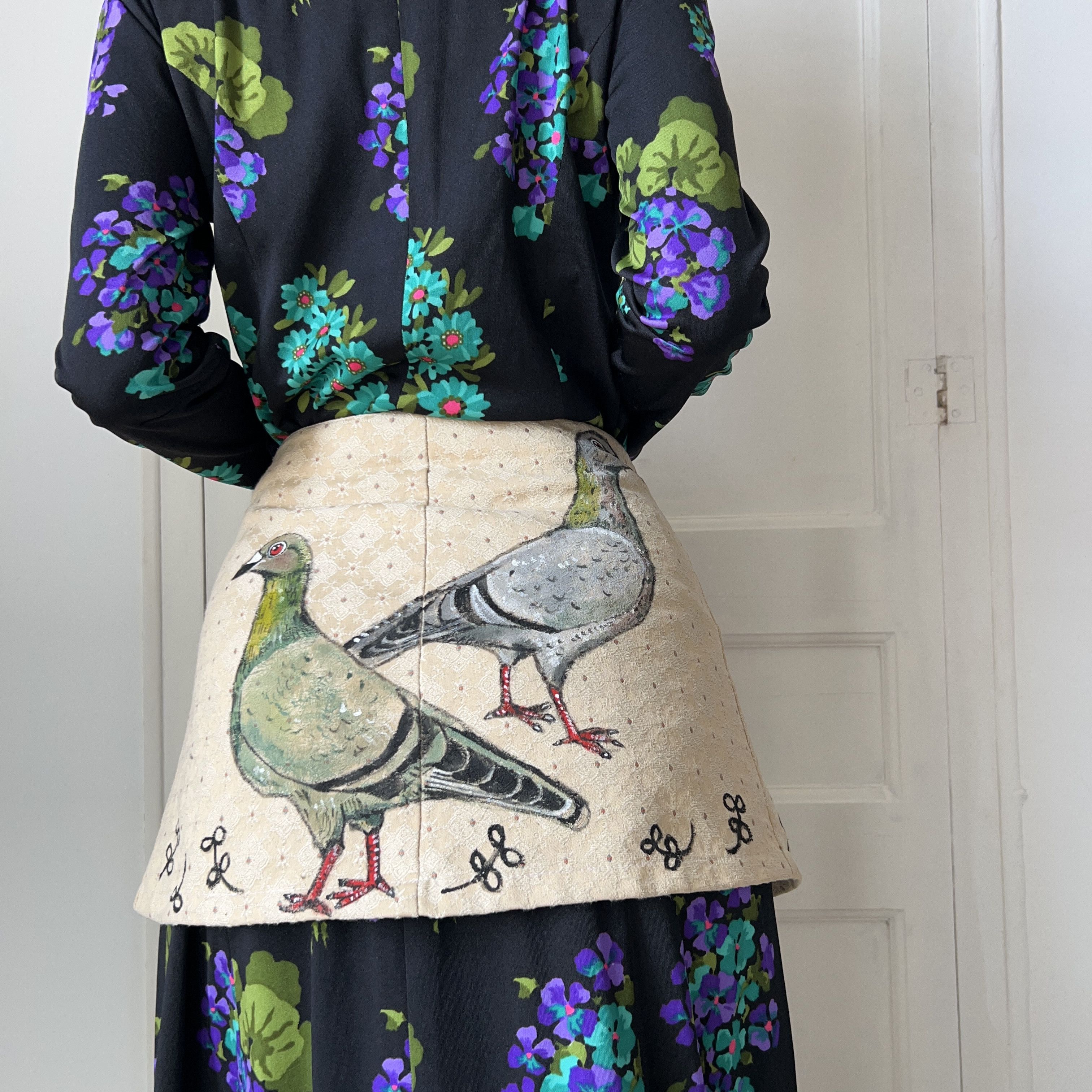 Custommade Custommade Hand Painted Pigeon Cotton Mini Skirt Size 27" / US 4 / IT 40 - 2 Thumbnail