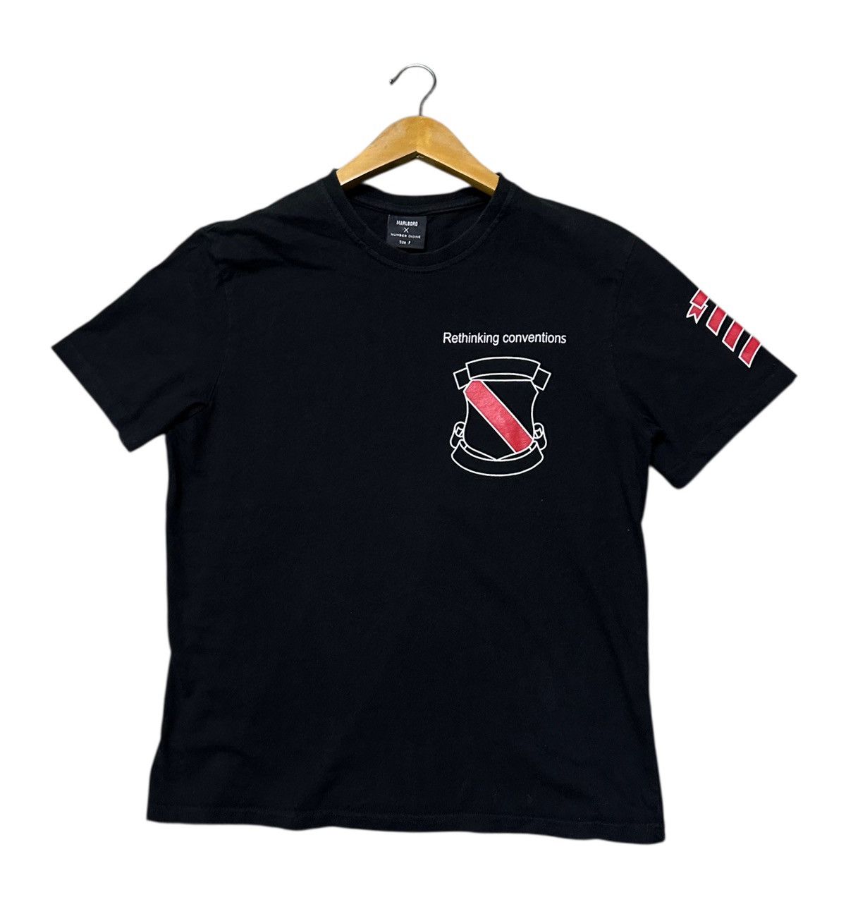 Number (N)ine Marlboro x Number (N)ine "Rethinking Conventions" black tee Size US M / EU 48-50 / 2 - 1 Thumbnail