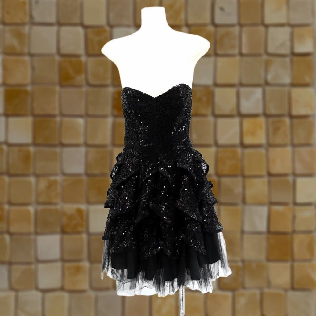 Betsey Johnson Betsey Johnson Women's Black Sequin Evening Prom New Years Eve Sz 6 Dress Size M / US 6-8 / IT 42-44 - 1 Thumbnail