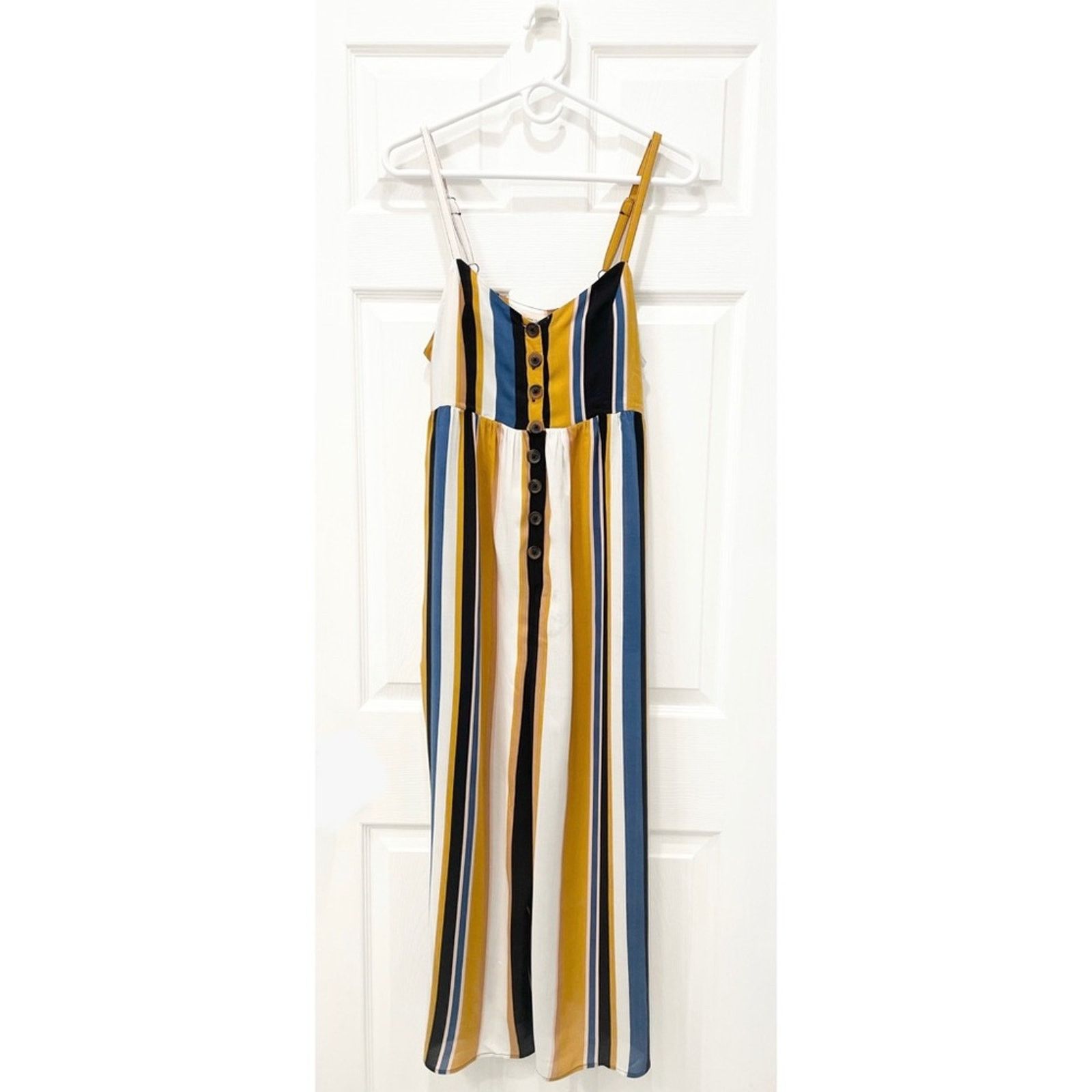 Urban Outfitters Urban Outfitters Tootsie Button-Down Crop Jumpsuit M Size 32" / US 10 / IT 46 - 1 Thumbnail