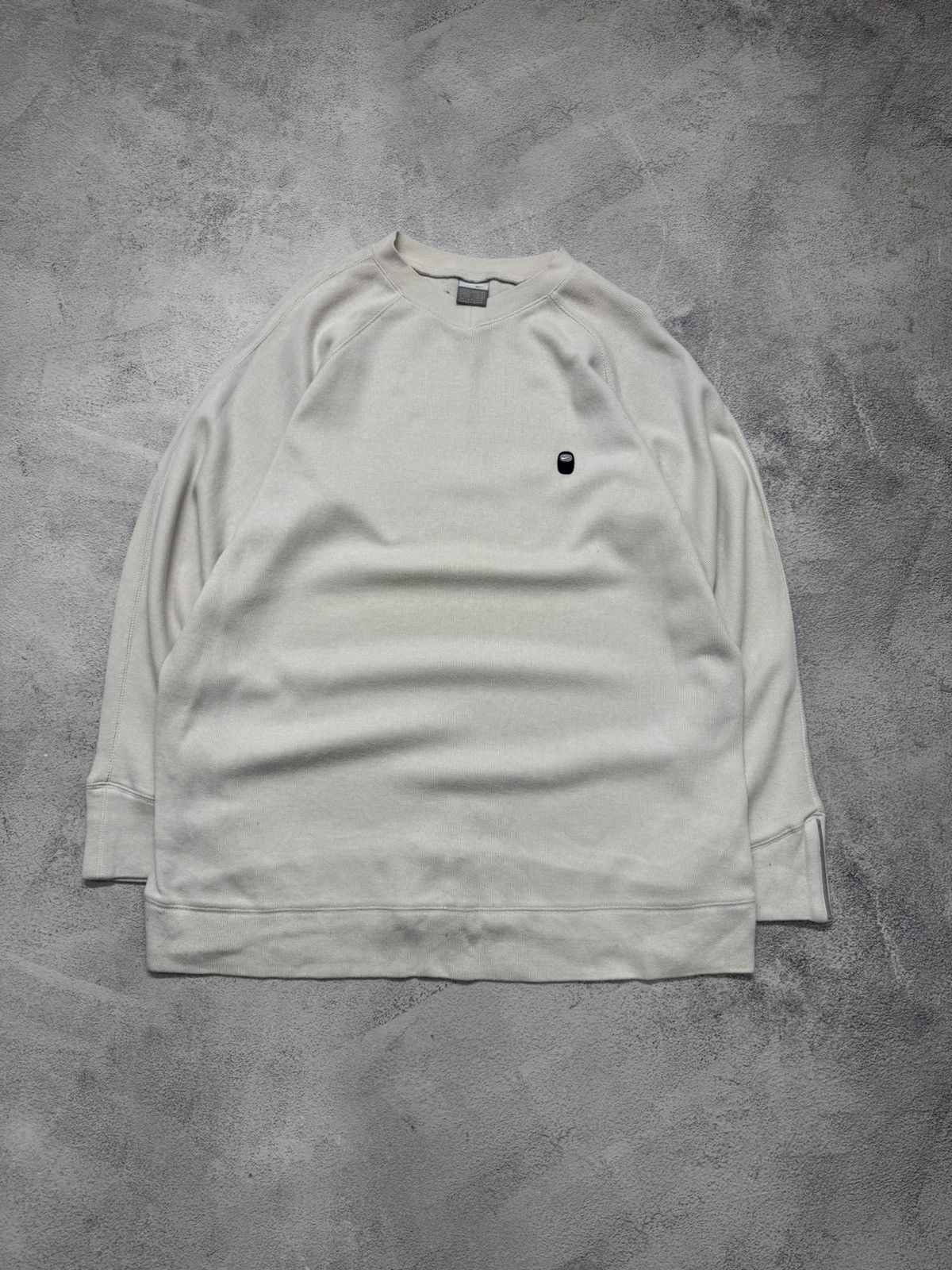 Nike Vintage Y2k Nike Mini Swoosh Sweatshirt 90’s Size US XL / EU 56 / 4 - 4 Thumbnail