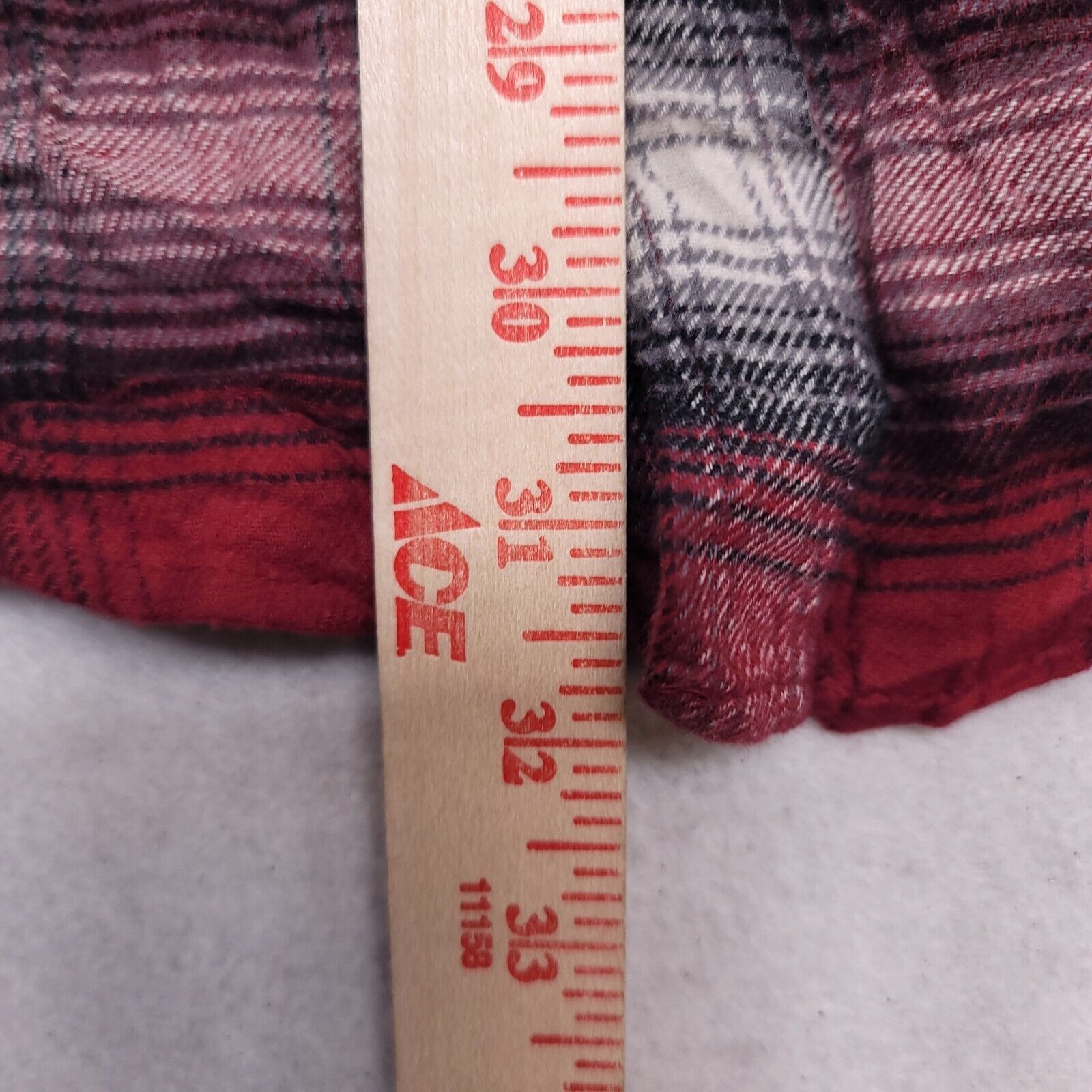 Croft & Barrow Croft & Barrow Tartan Flannel Shirt Mens Size Large L Red Size US L / EU 52-54 / 3 - 7 Thumbnail
