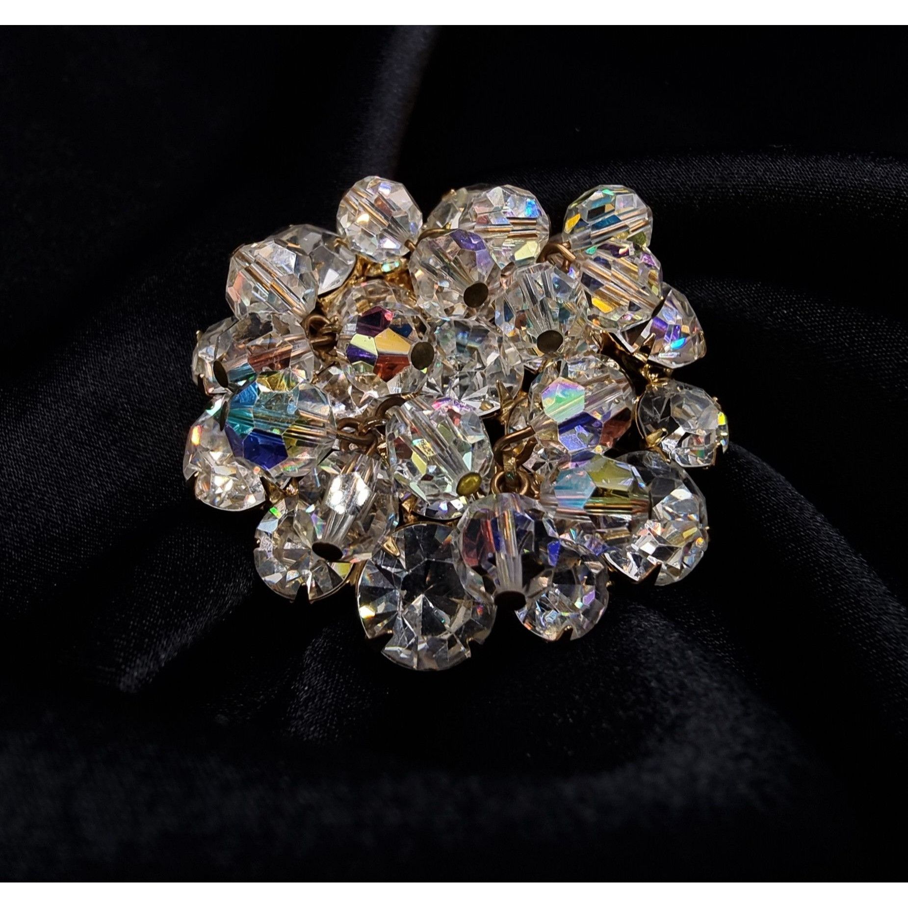 Vintage Vintage 1960s JULIANA Aurora Borealis Crystal Gold-Tone Roun Size ONE SIZE - 1 Thumbnail