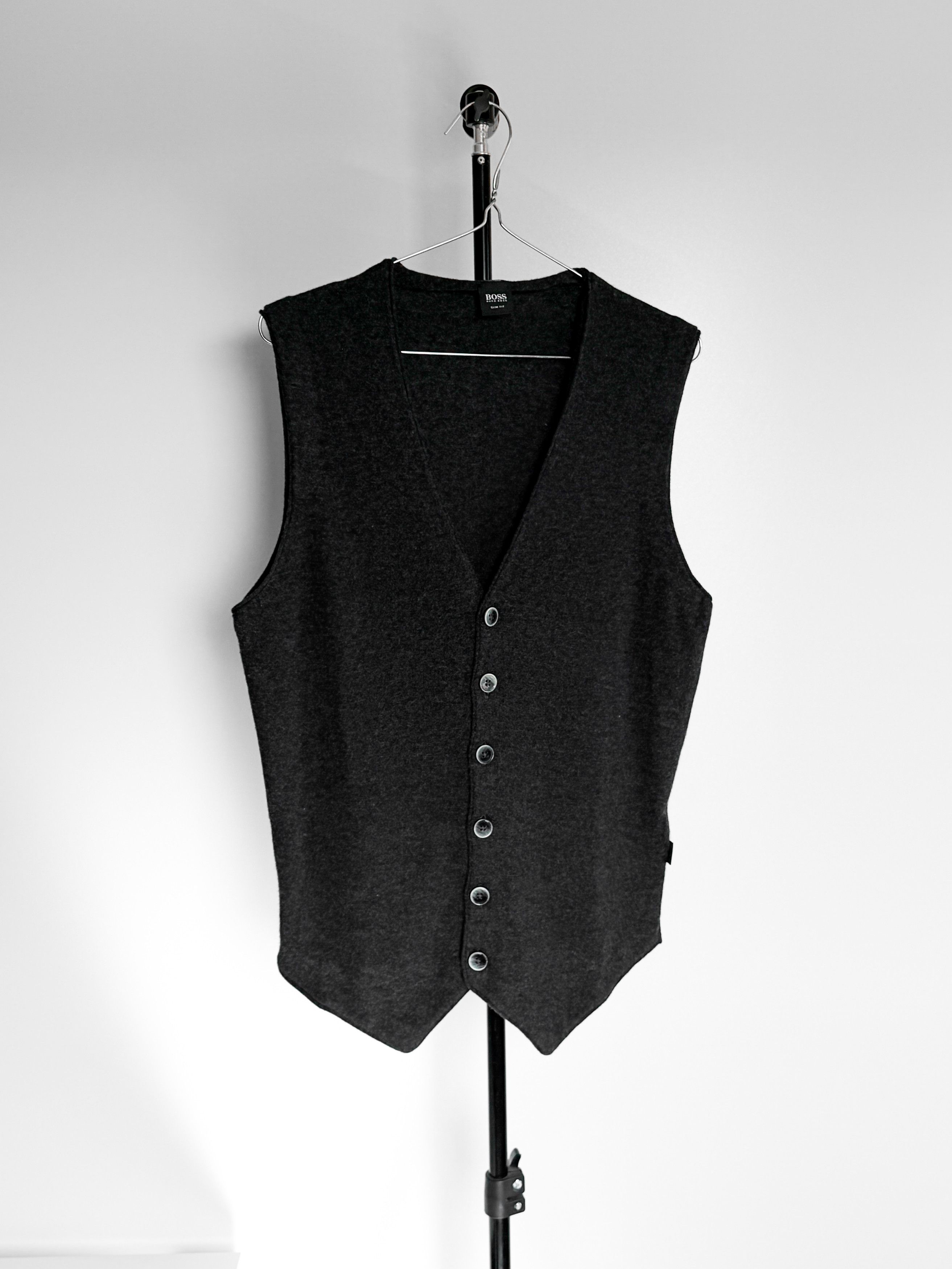 Hugo Boss HUGO BOSS Men’s Wool Vest Size US L / EU 52-54 / 3 - 1 Thumbnail