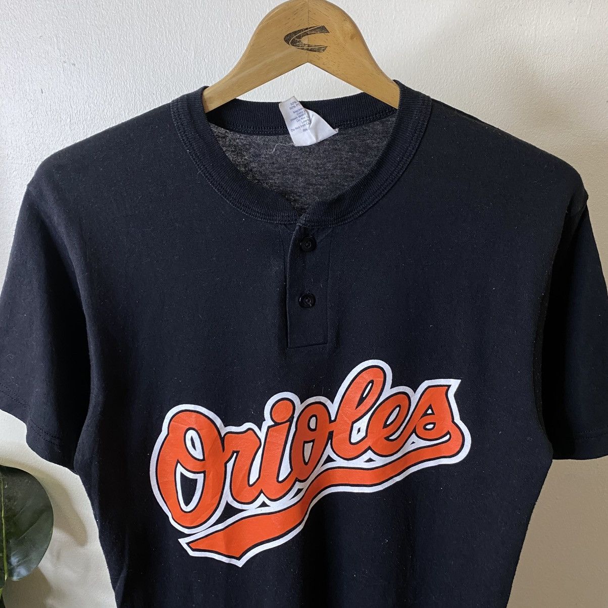 Majestic Vintage 80s Baltimore Orioles MLB Henley Neck Baseball Tee Size US M / EU 48-50 / 2 - 2 Thumbnail