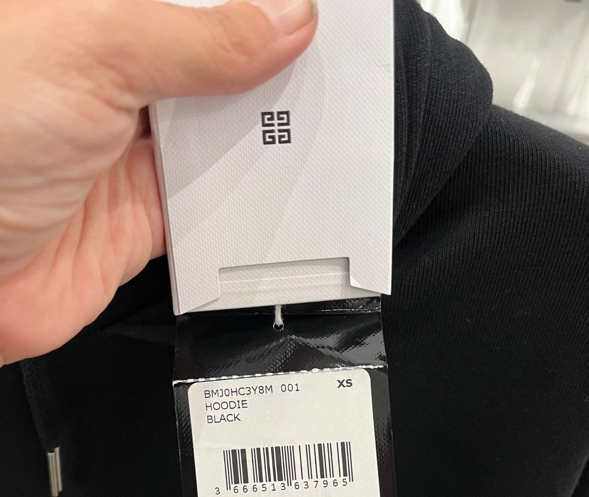 Givenchy oc11z0725 Hoodie in Black Size US XS / EU 42 / 0 - 6 Thumbnail