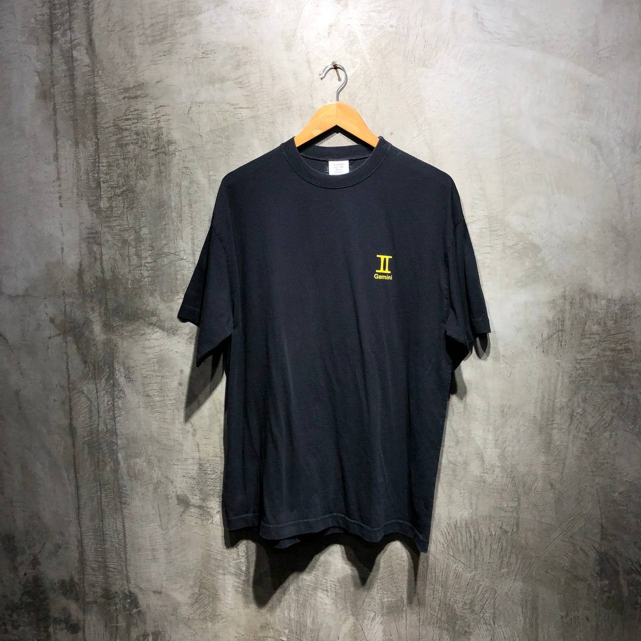 Vetements Vetements Gemini tee Size US L / EU 52-54 / 3 - 2 Thumbnail