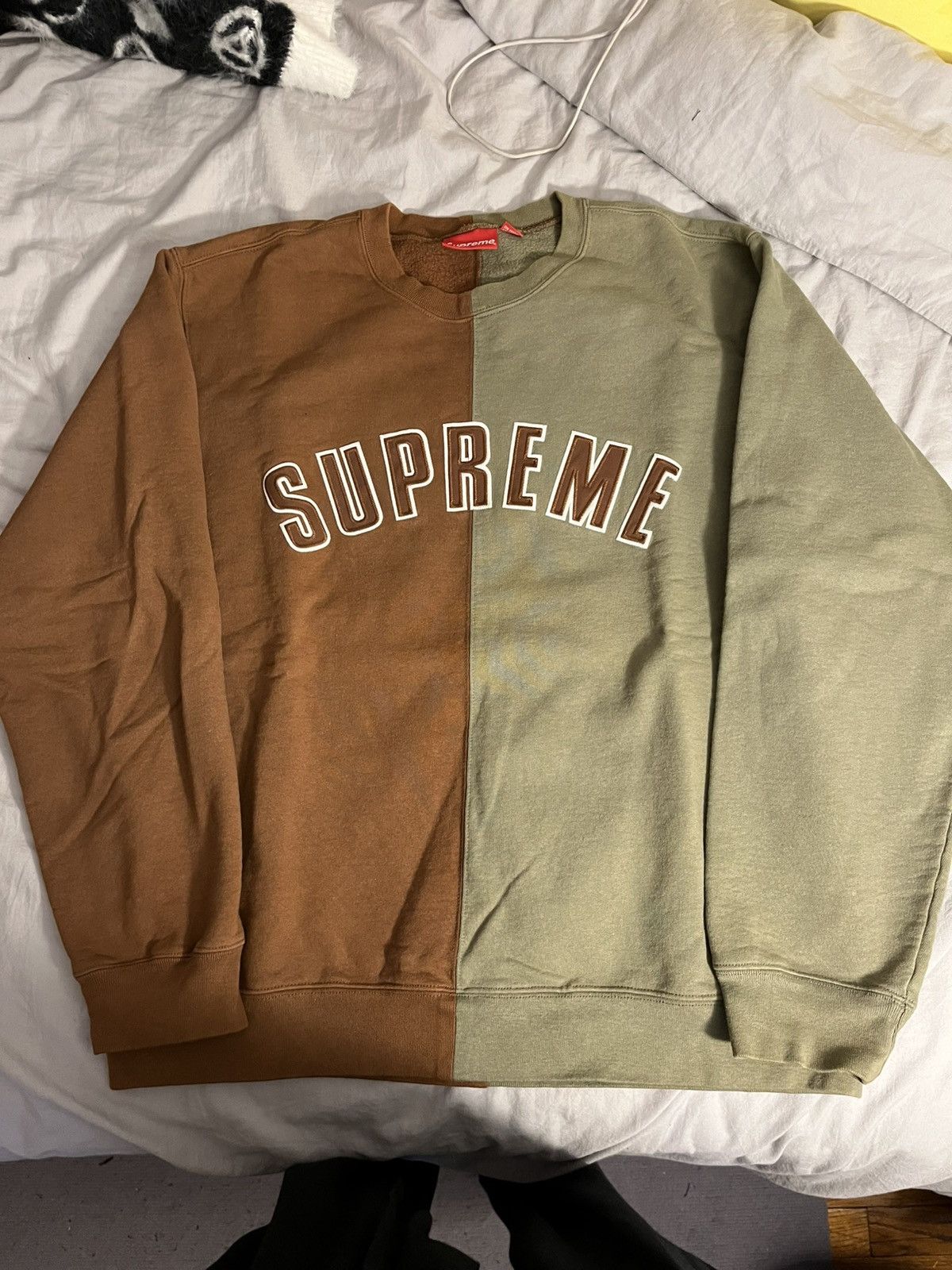 Supreme Supreme split crewneck olive brown Size US XL / EU 56 / 4 - 1 Thumbnail