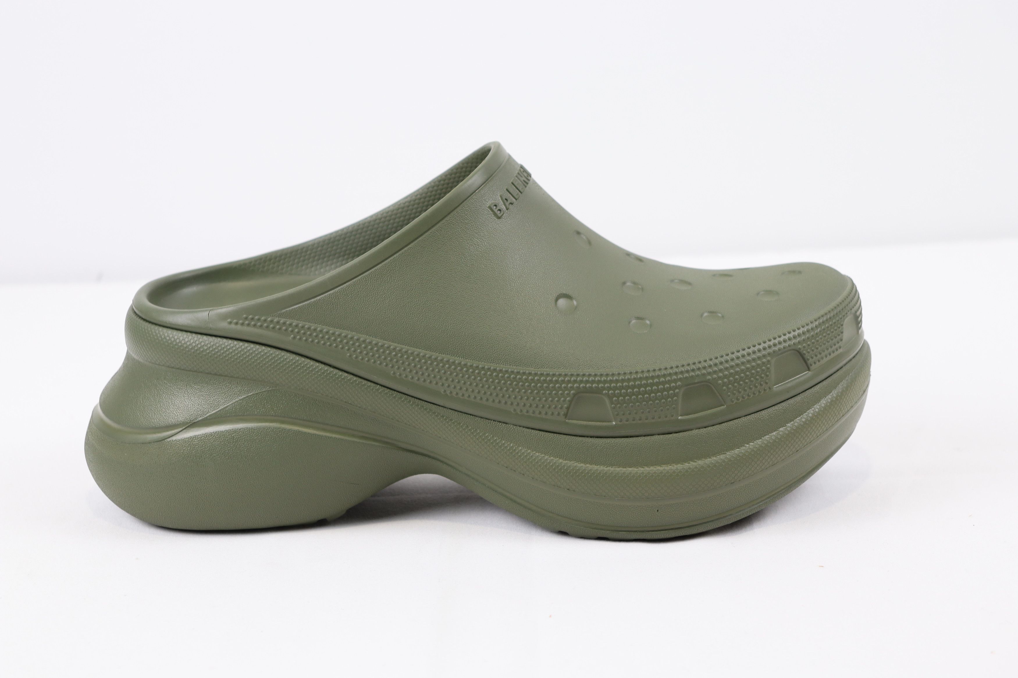 Balenciaga × Crocs o1rshd1 Crocs Mule / Slip On Clogs in Kaki / Khaki Size US 11 / EU 44 - 4 Thumbnail