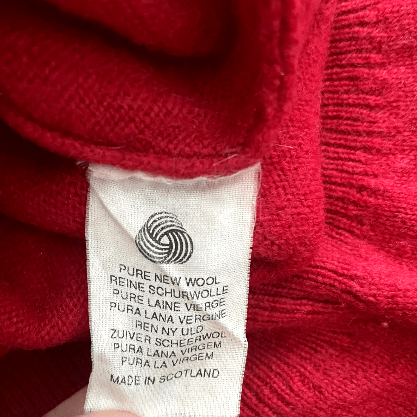 Burberry Burberry Vintage Pure Wool Vest Red Size L Size US L / EU 52-54 / 3 - 7 Thumbnail