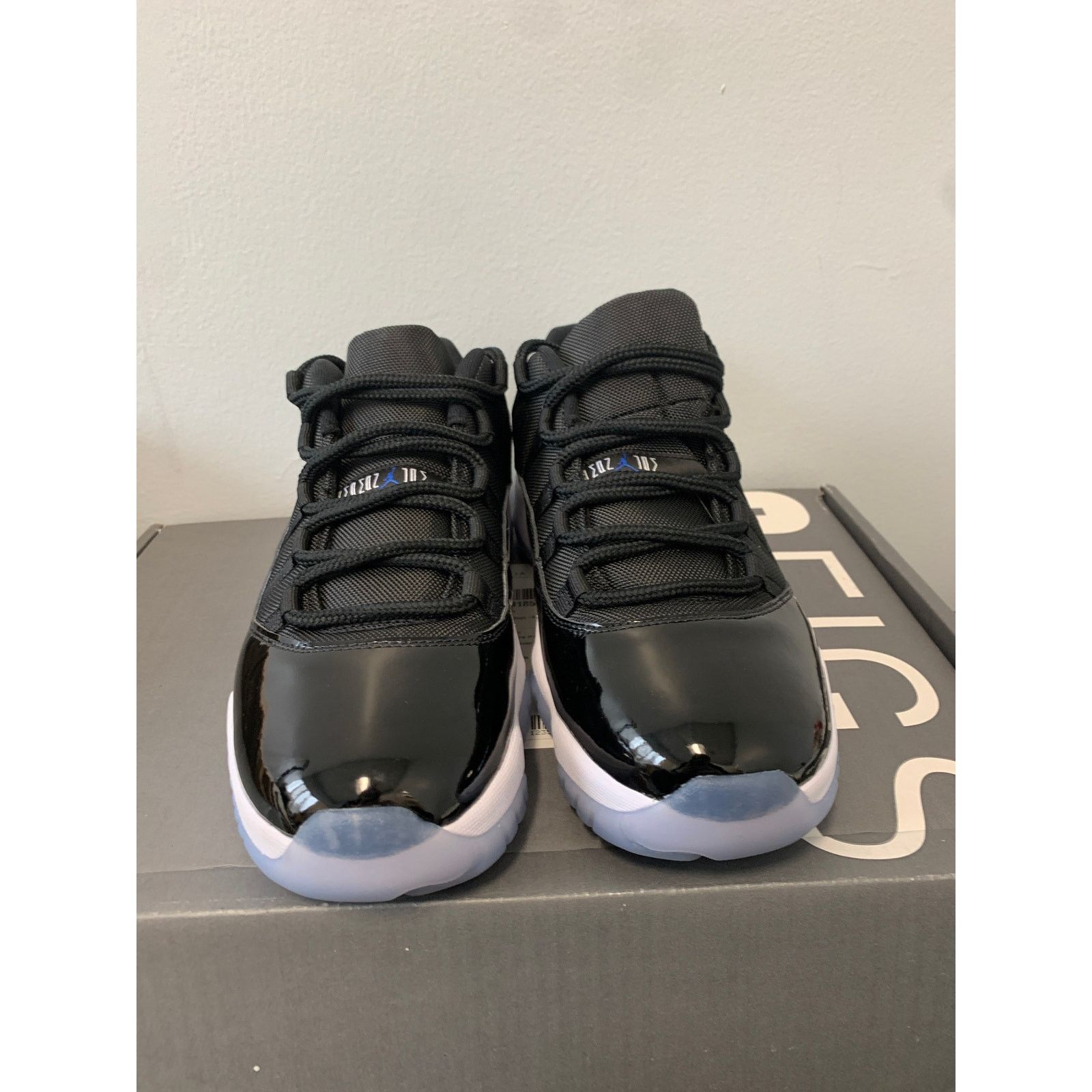 Nike Nike Air Jordan 11 Retro Low Space Jam Size 11 Used Size US 11 / EU 44 - 2 Thumbnail