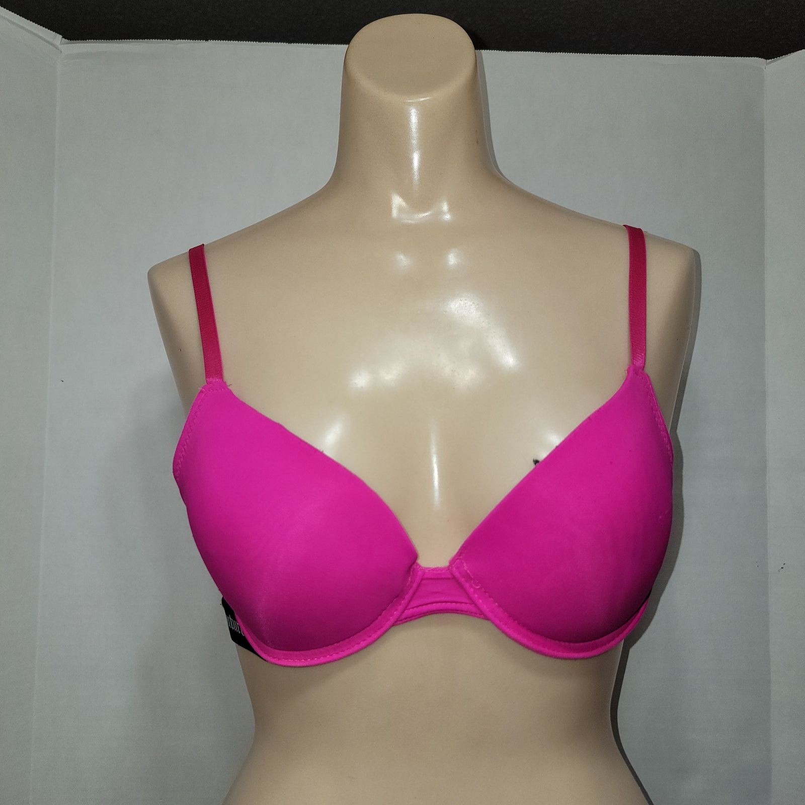 Juicy Couture Juicy Couture Intimates Padded Underwire Bra - Size 34B Size ONE SIZE - 1 Thumbnail