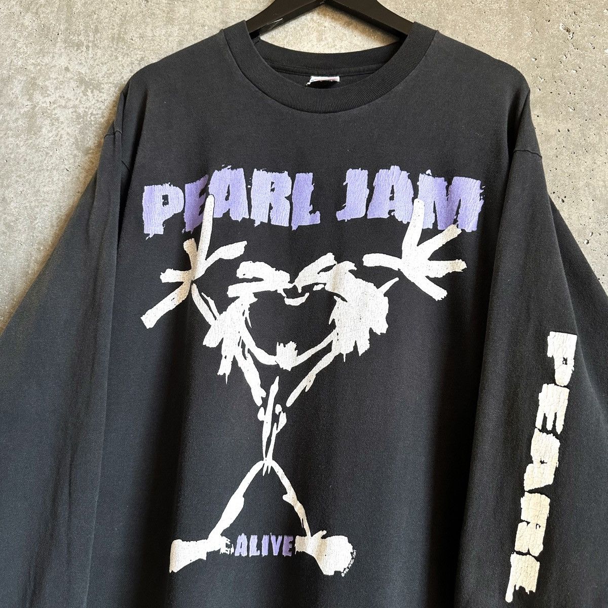 Band Tees 90’s Pearl Jam “Alive” Stickman Longsleeve Shirt Size US XL / EU 56 / 4 - 1 Thumbnail
