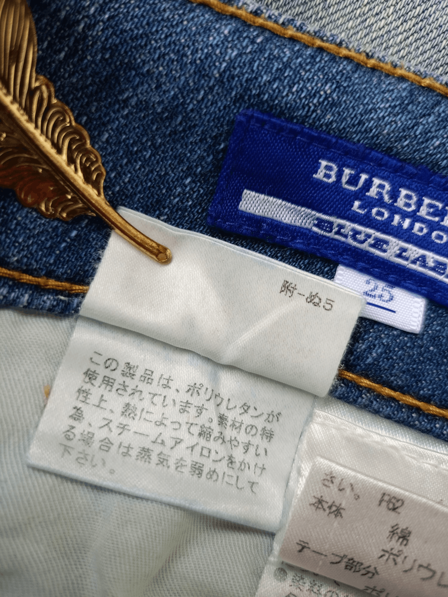 Burberry × Vintage Burberry London Blue Label Vintage Streetwear Denim Bootcut Size 25" / US 0 / IT 36 - 20 Thumbnail