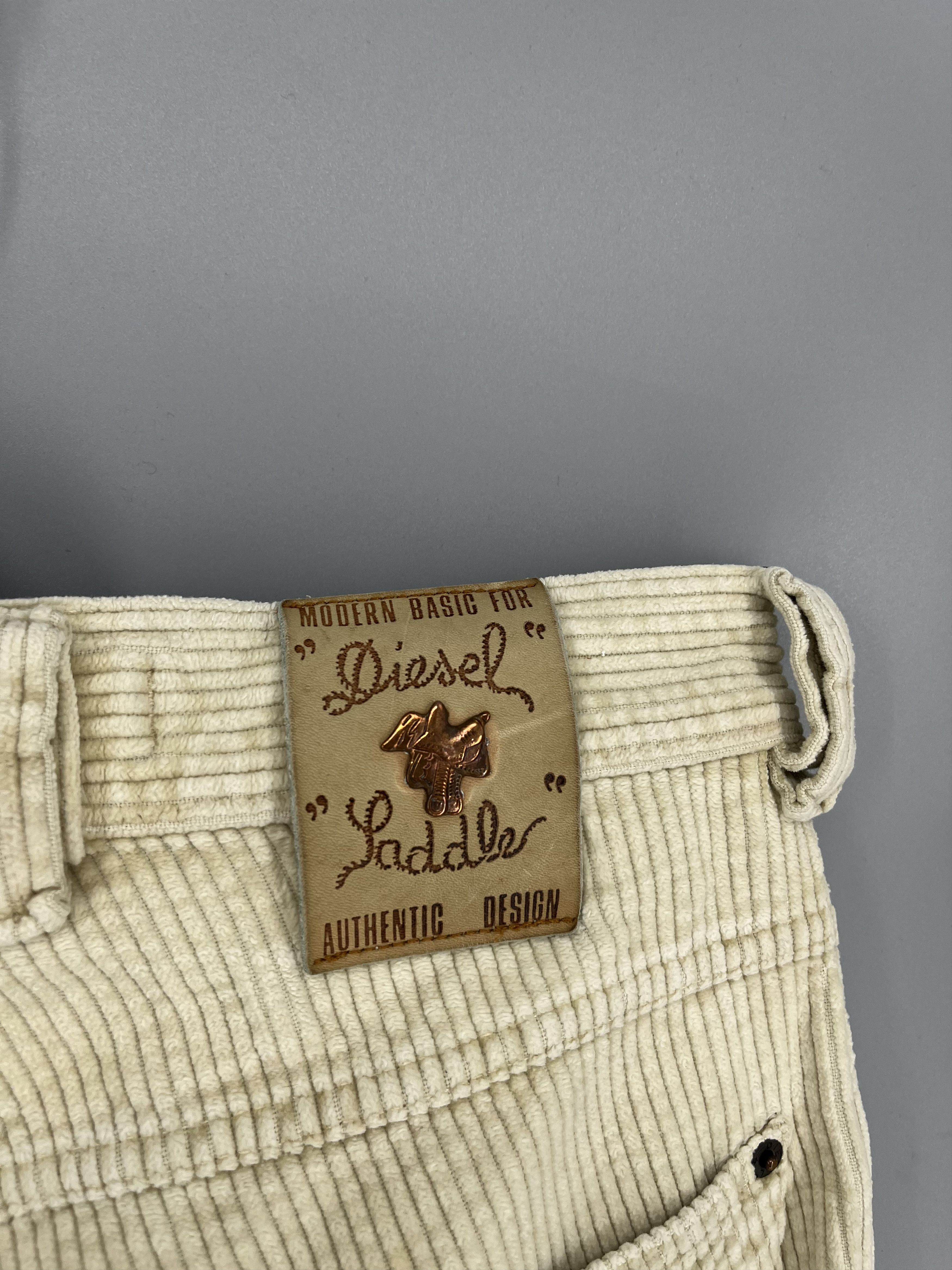 Diesel Vintage Diesel Basic Velvet Jeans Size 31 Size US 31 - 12 Thumbnail