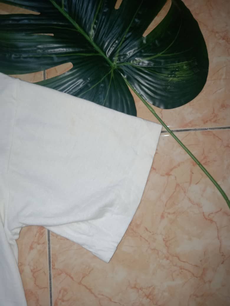 Vintage Vintage 90’s Banana Republic USA Tshirt single stich Size US L / EU 52-54 / 3 - 5 Thumbnail