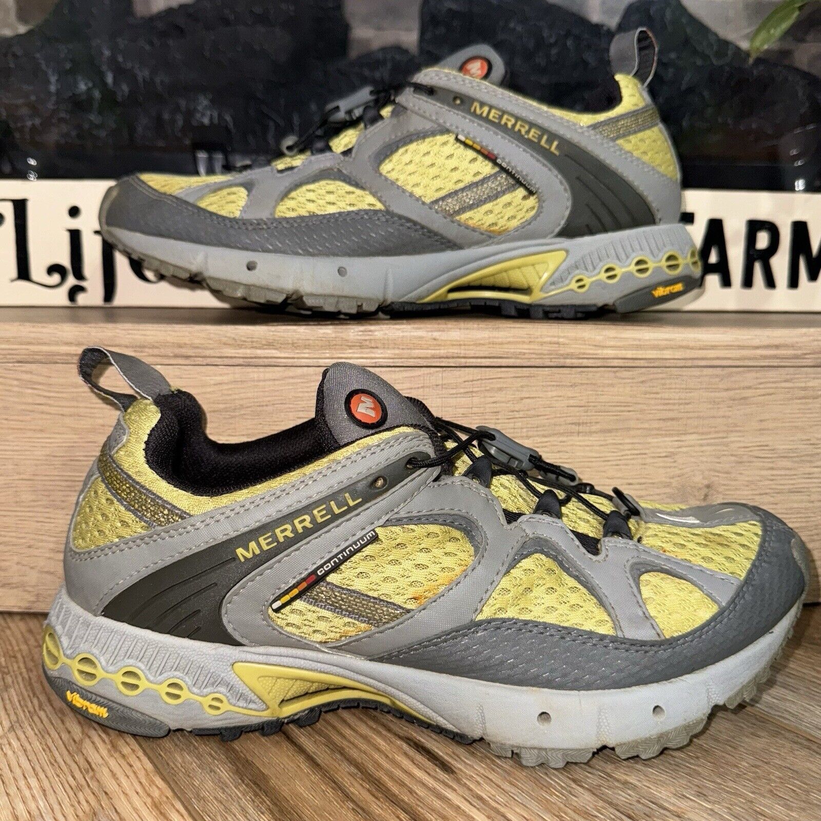 Merrell Merrell Womens Overdrive 2 Hiking Shoes Green Gray 8.5M Size US 8.5 / IT 38.5 - 1 Thumbnail