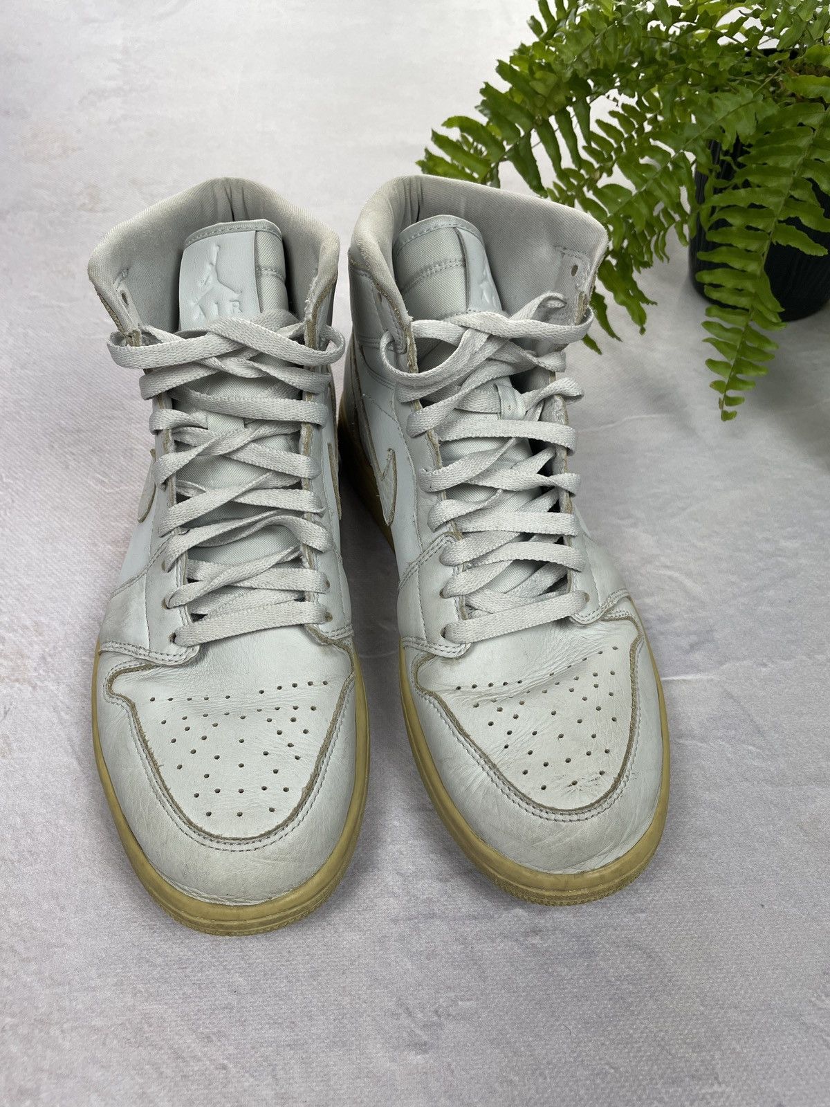 Jordan Brand × Nike Nike Air Jordan 1 Retro High Pure Platinum Sneakers Size US 9.5 / EU 42-43 - 4 Thumbnail