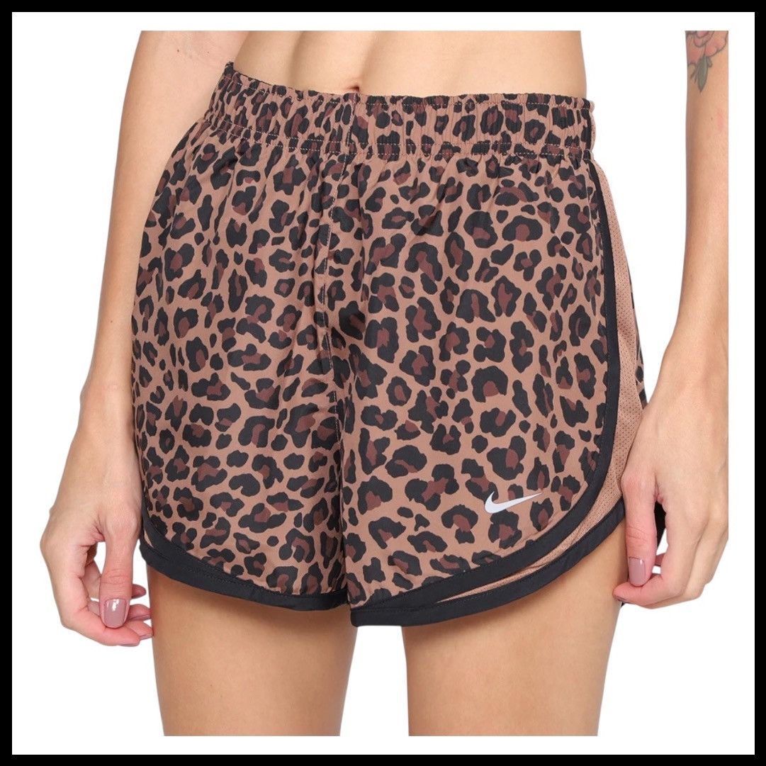 Nike Dri Fit Tempo Leopard Print Shorts SZ M Size 26" / US 2 / IT 38 - 1 Thumbnail